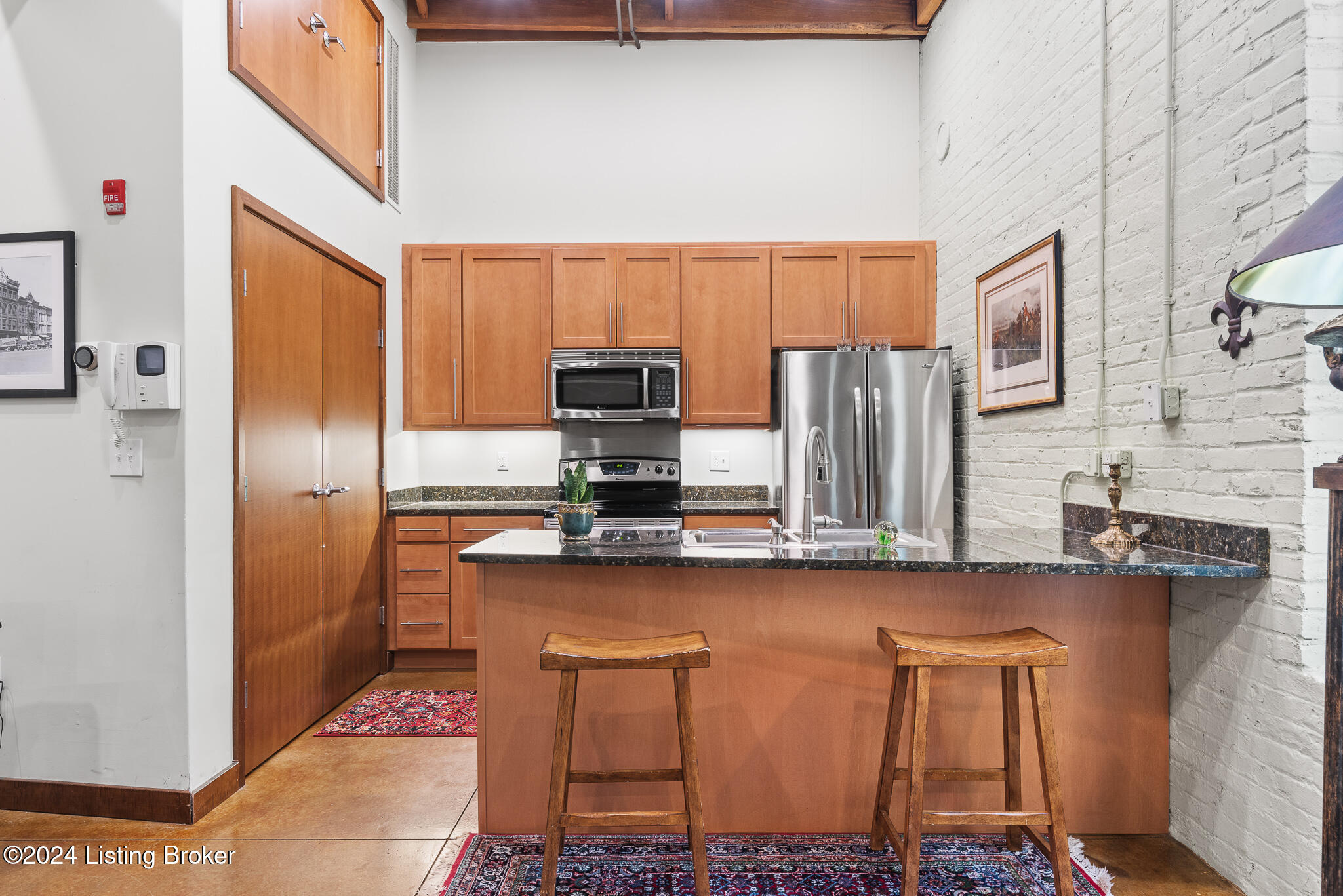 309 E Market St, 210