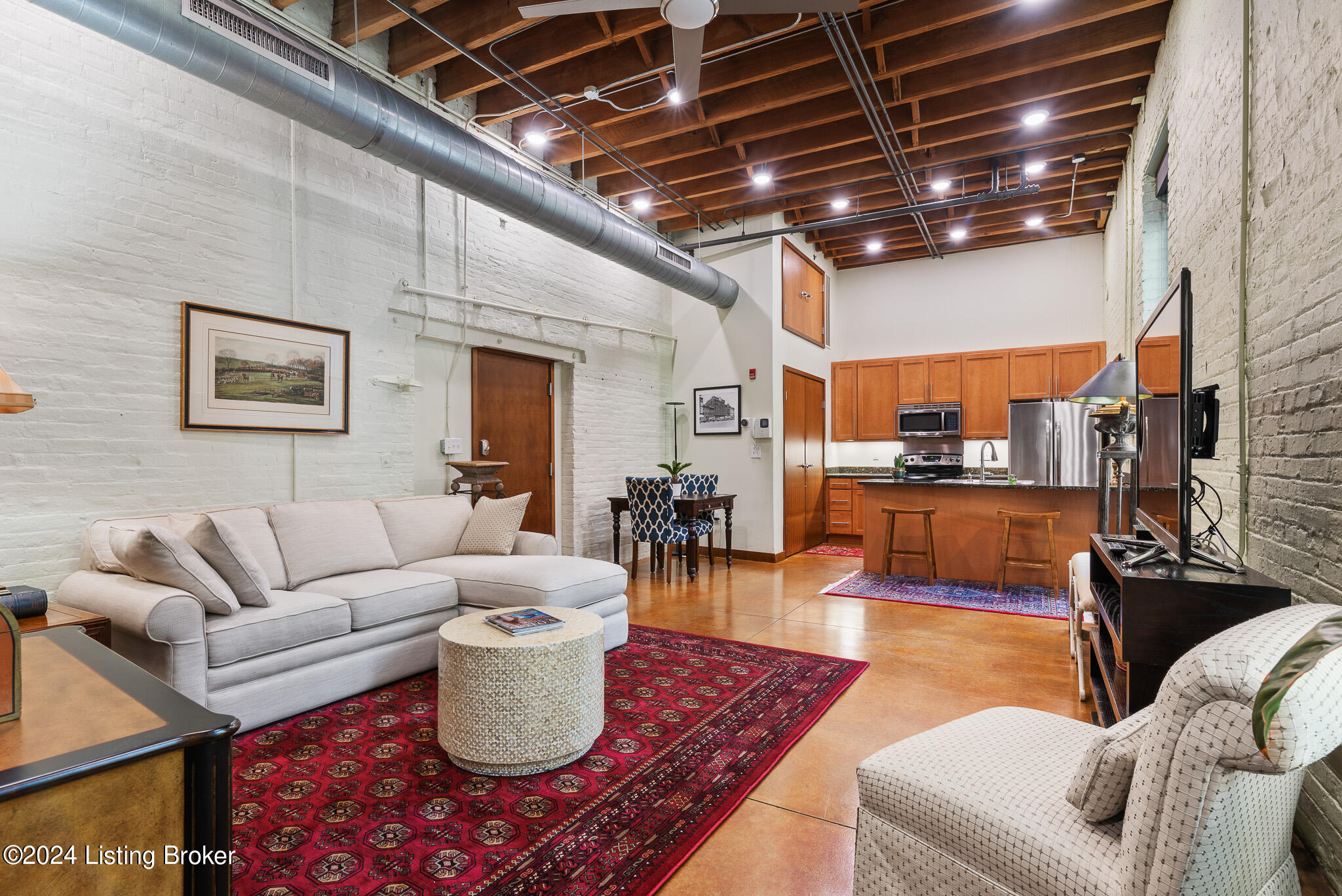 309 E Market St, 210