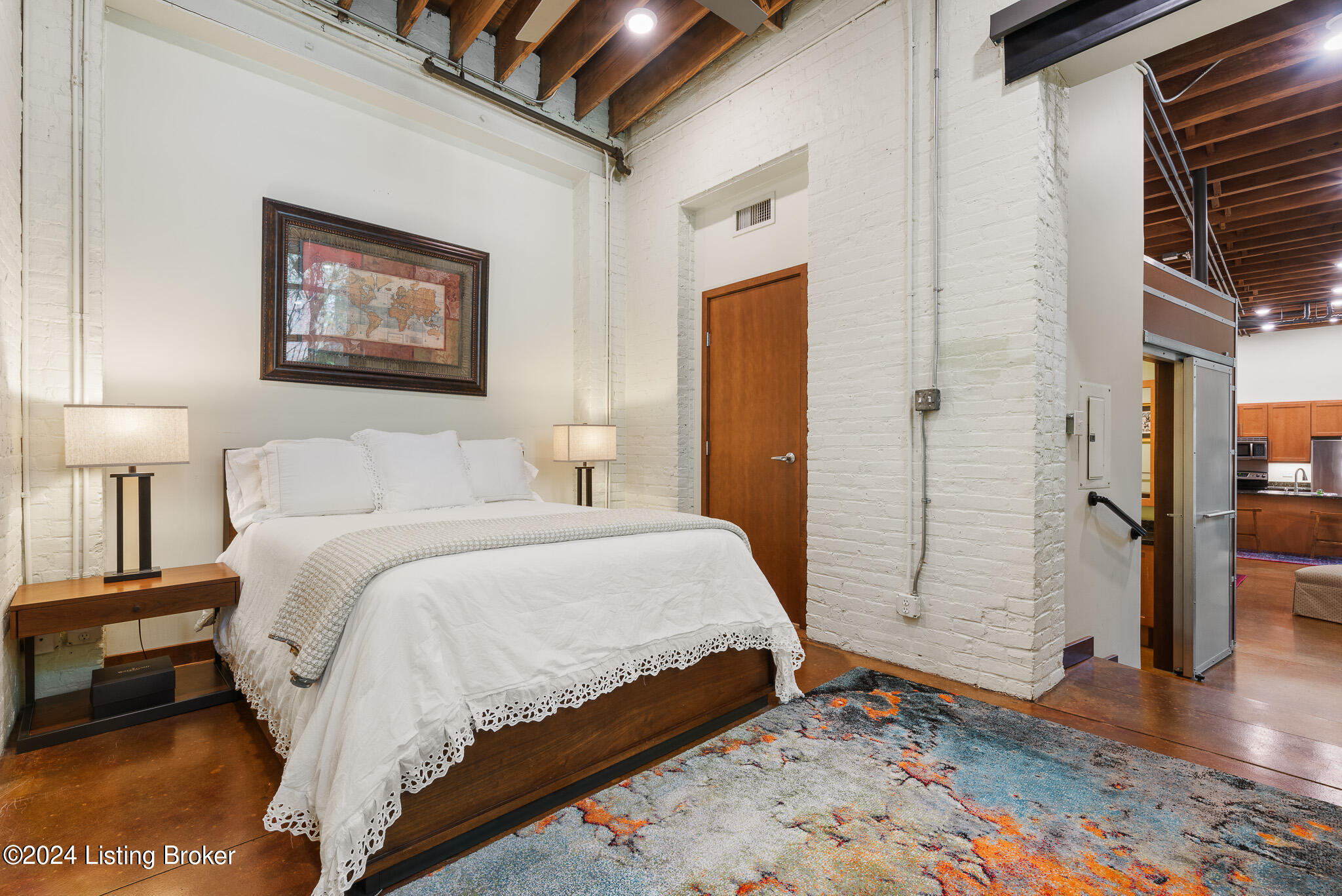 309 E Market St, 210