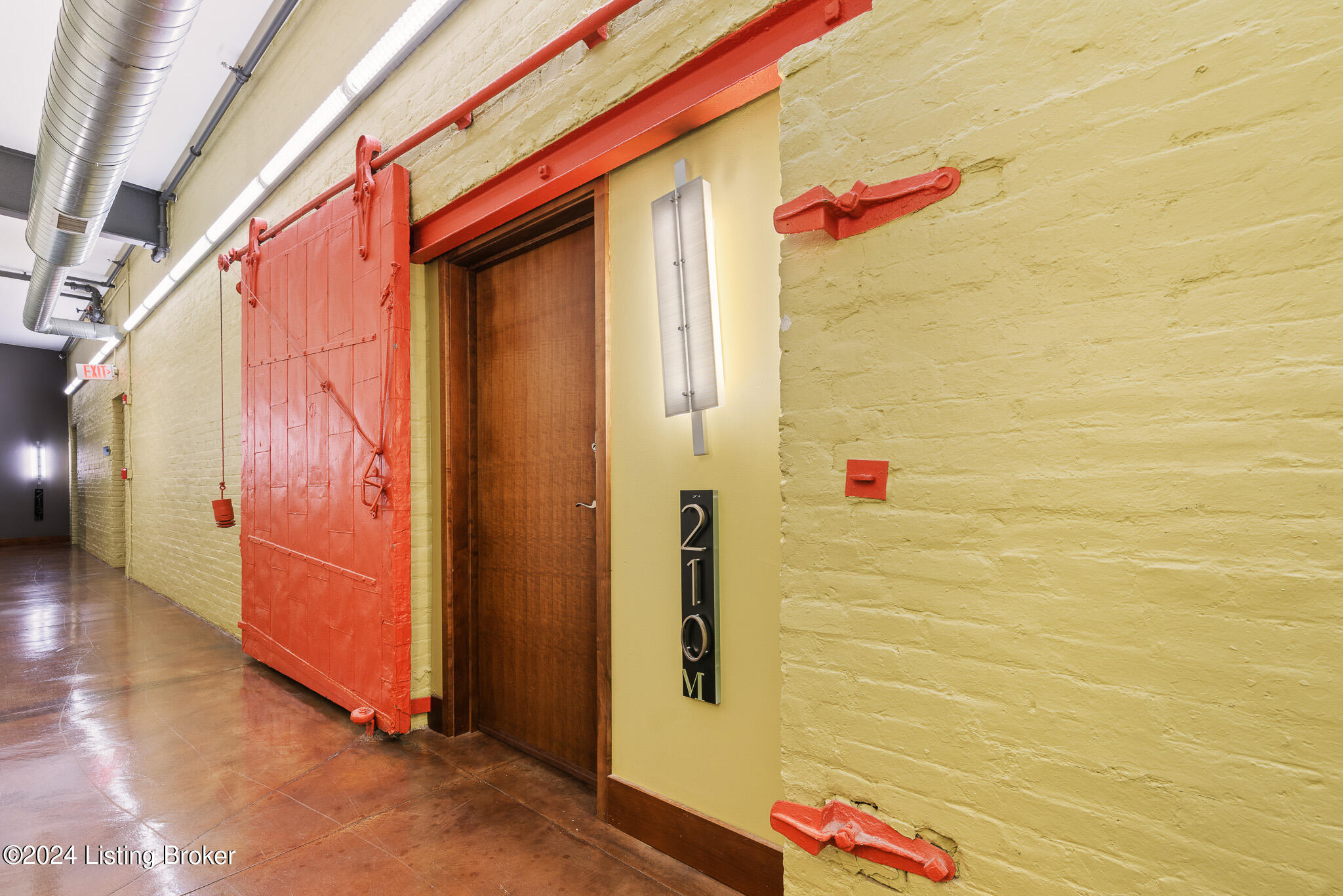 309 E Market St, 210