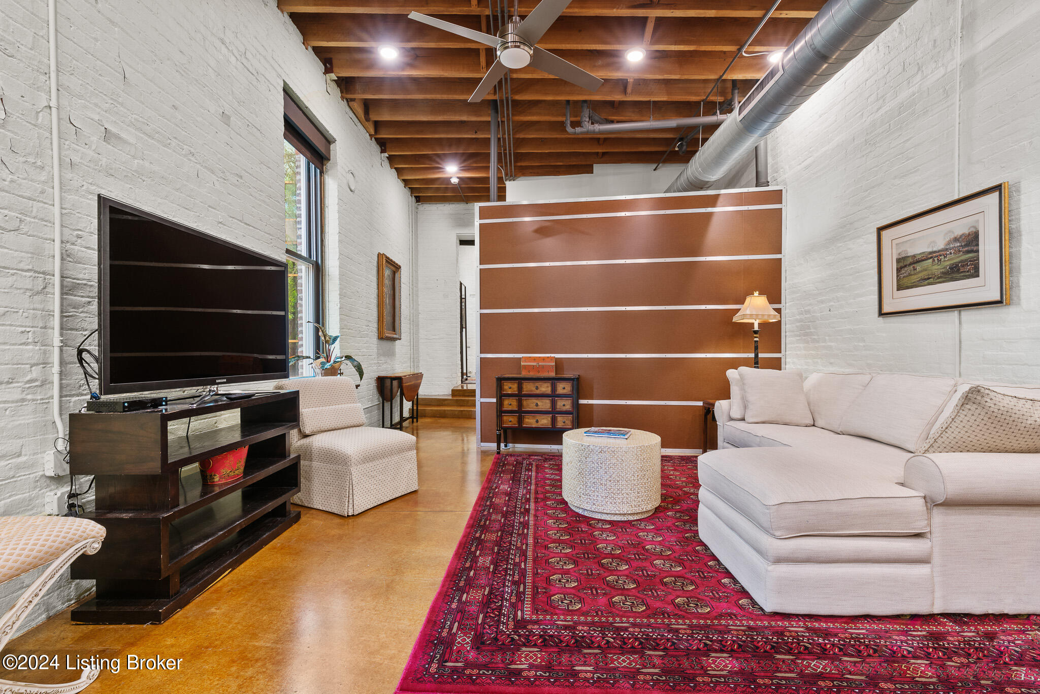 309 E Market St, 210