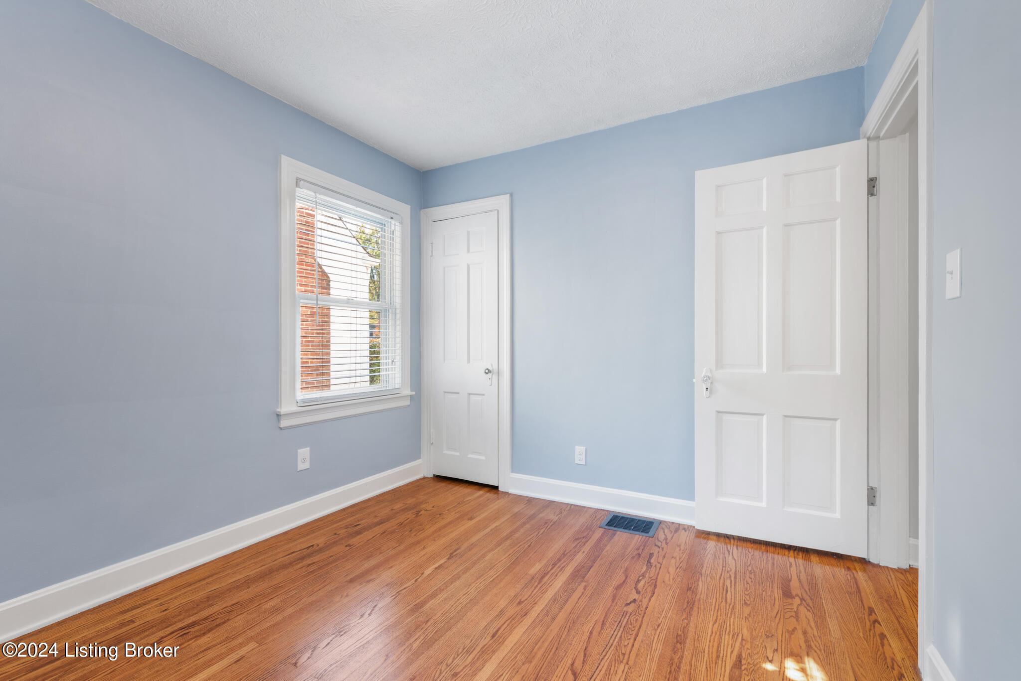 3203 Eagle Pass
