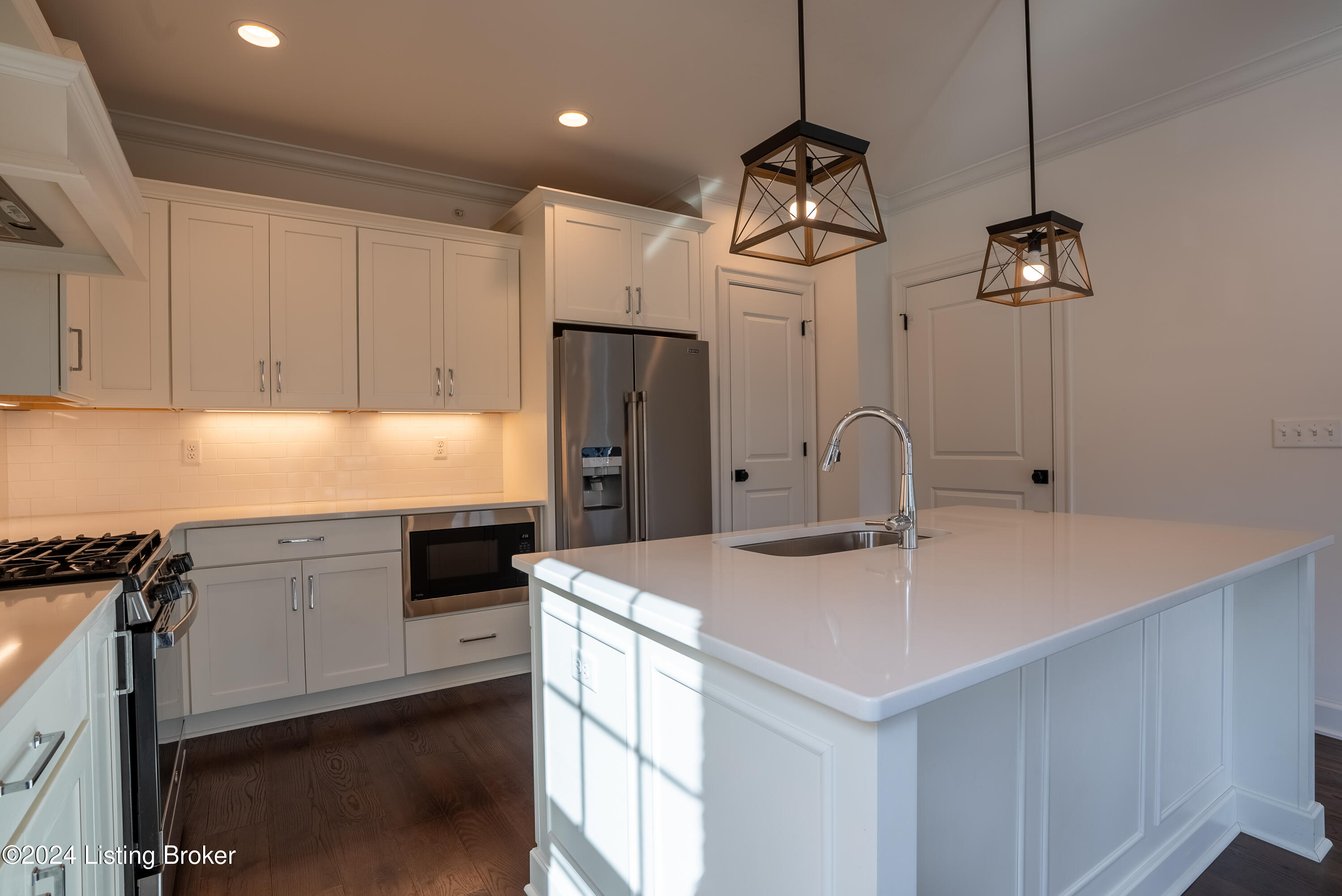 6314 St. Bernadette Ave, 201