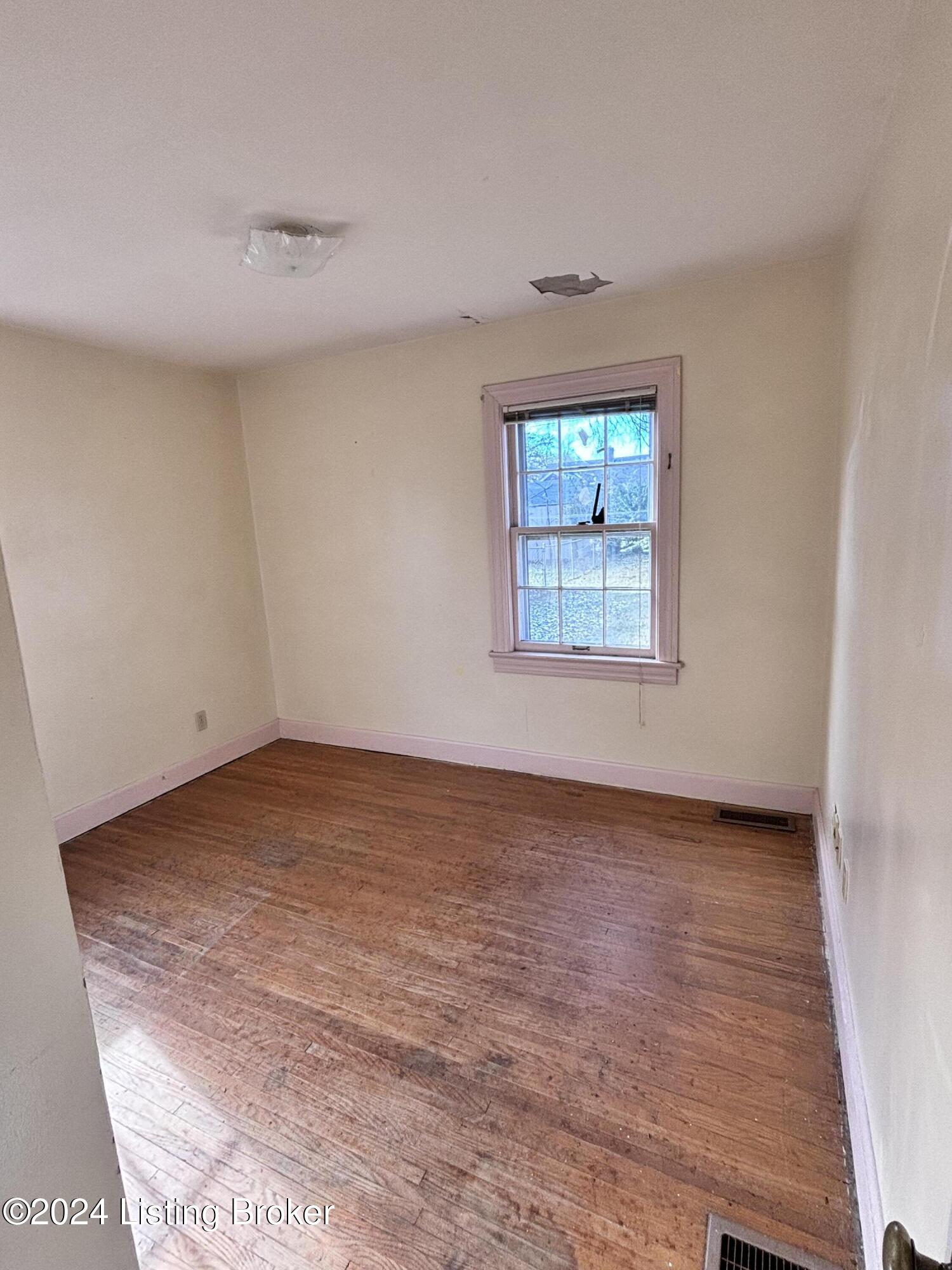 3020 Curran Rd