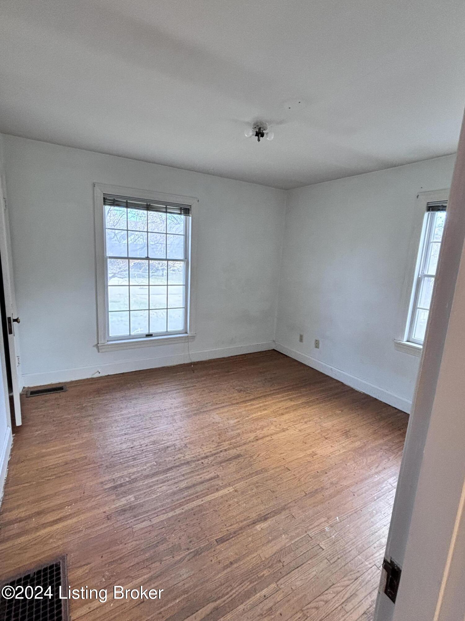 3020 Curran Rd