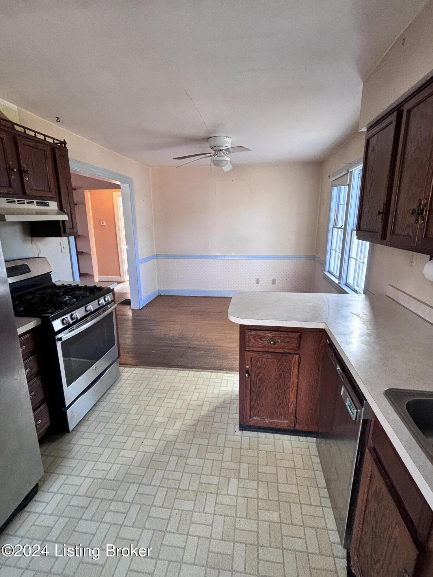 3020 Curran Rd