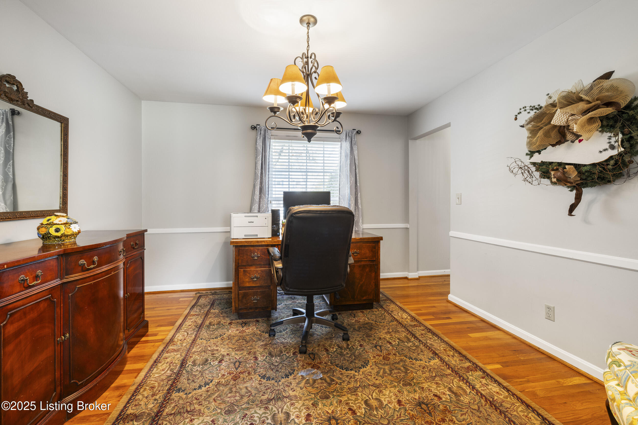 6708 Greenlawn Rd