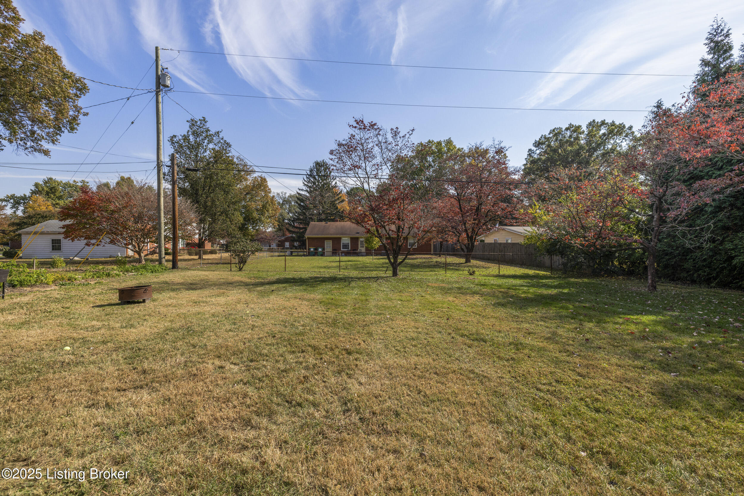 6708 Greenlawn Rd