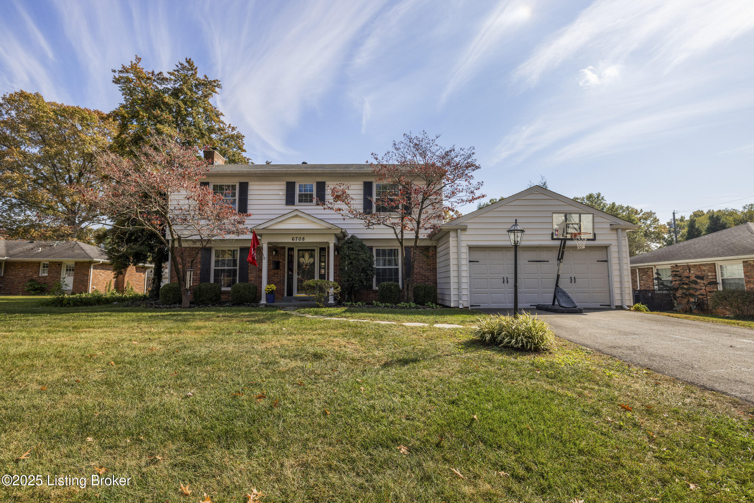 6708 Greenlawn Rd