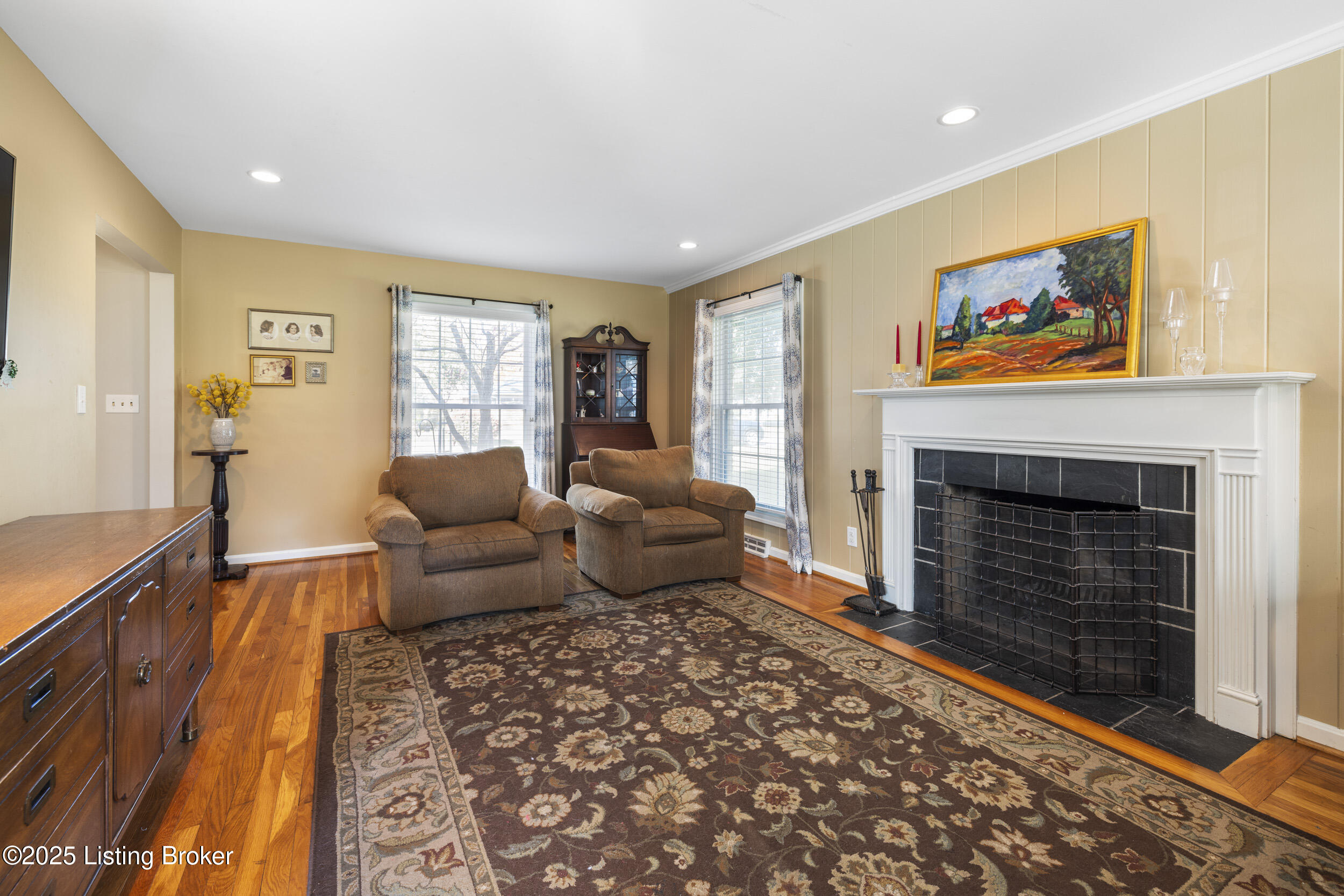 6708 Greenlawn Rd