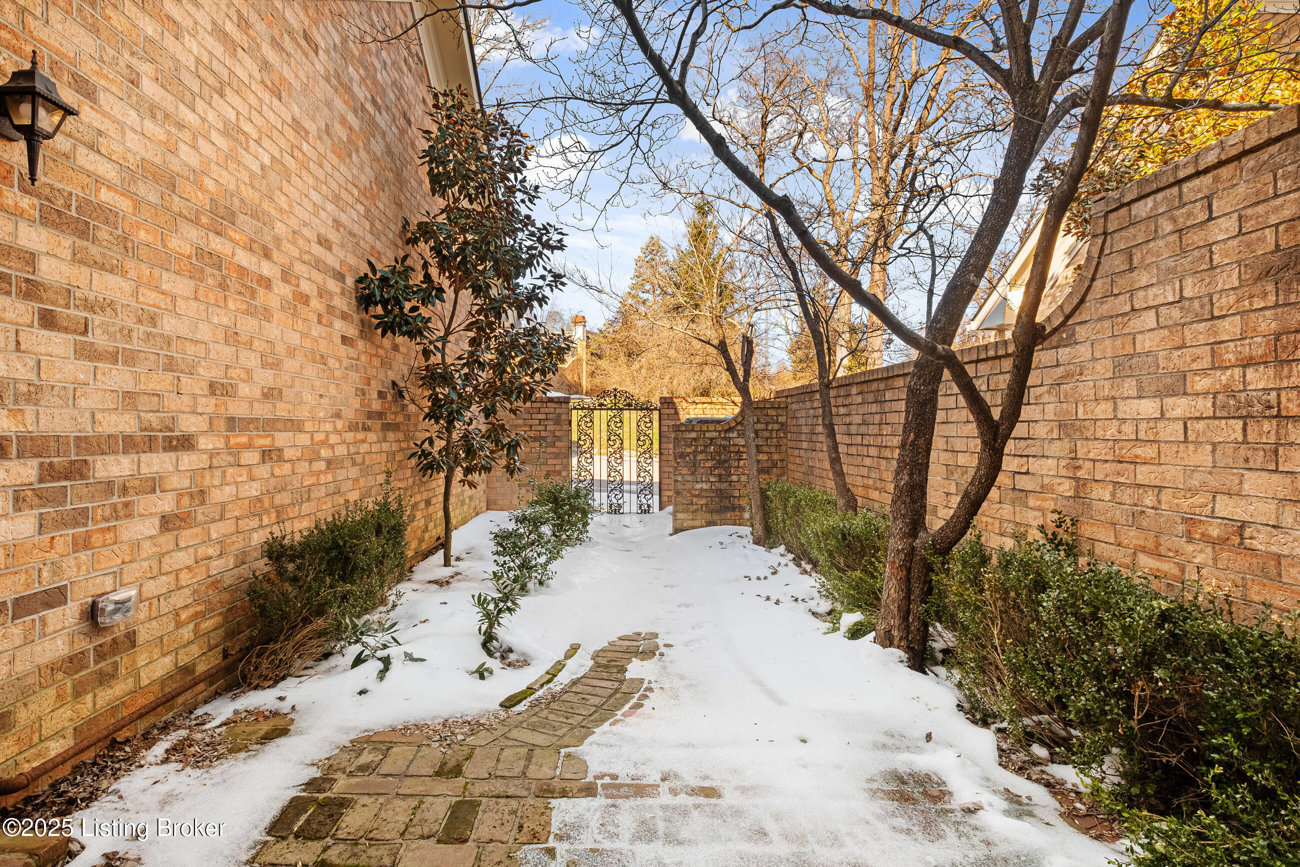 5805 Creighton Hill Rd