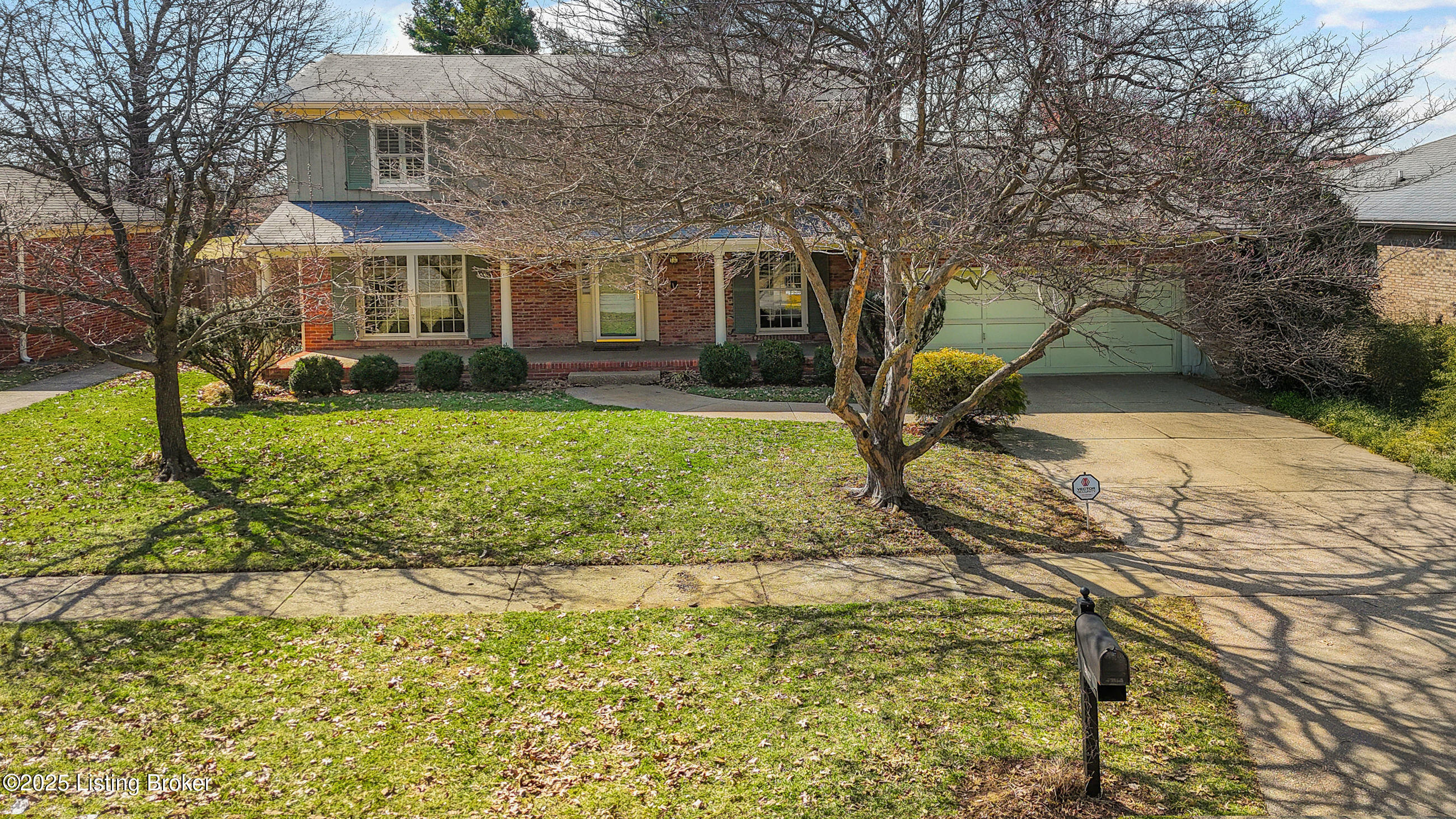 2412 Hayward Rd