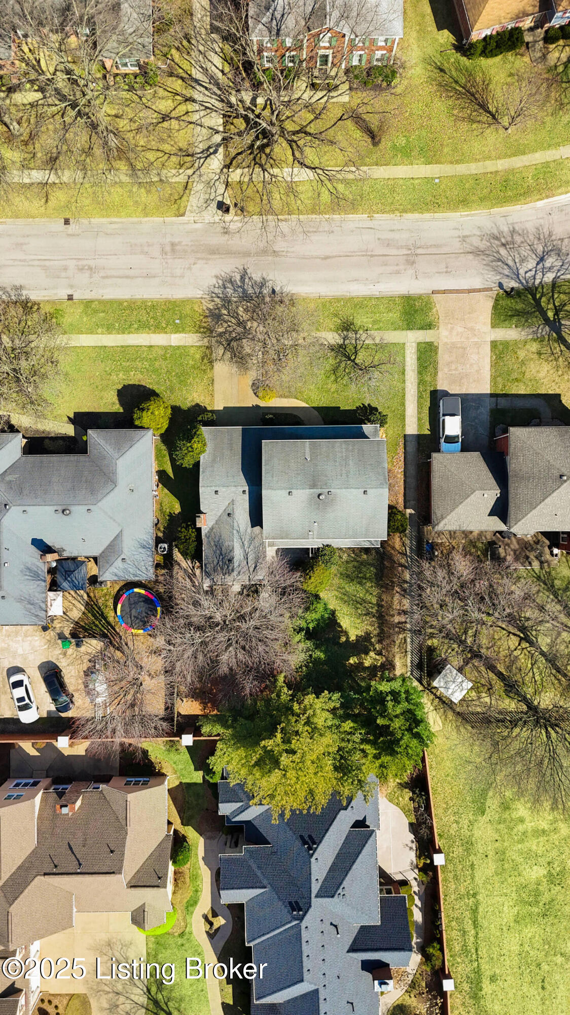 2412 Hayward Rd