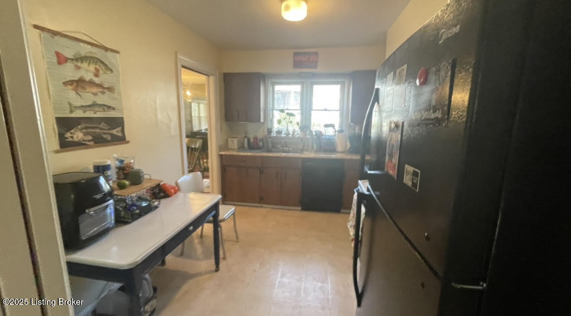 1167 Castlevale Dr, 1