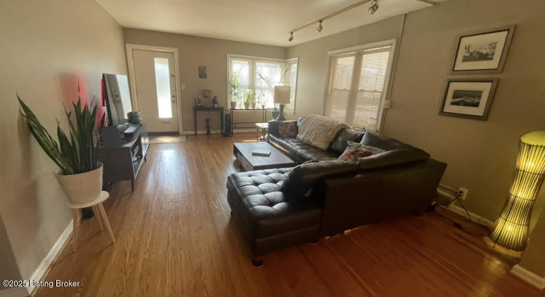 1167 Castlevale Dr, 1