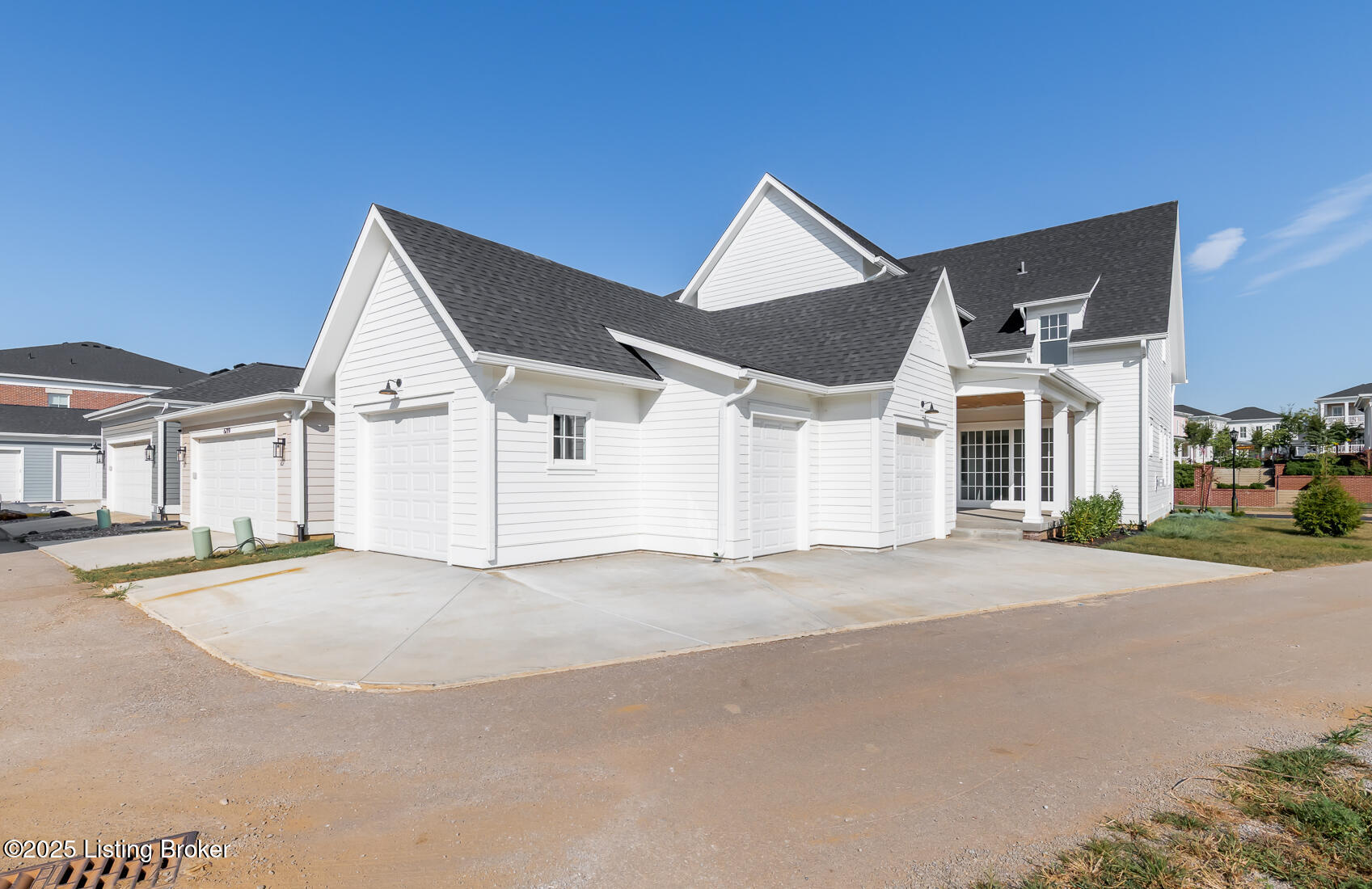 6221 Passionflower Dr