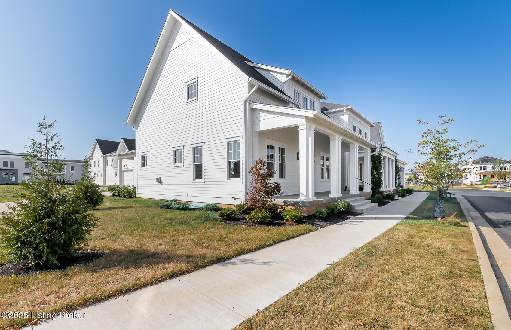 6221 Passionflower Dr