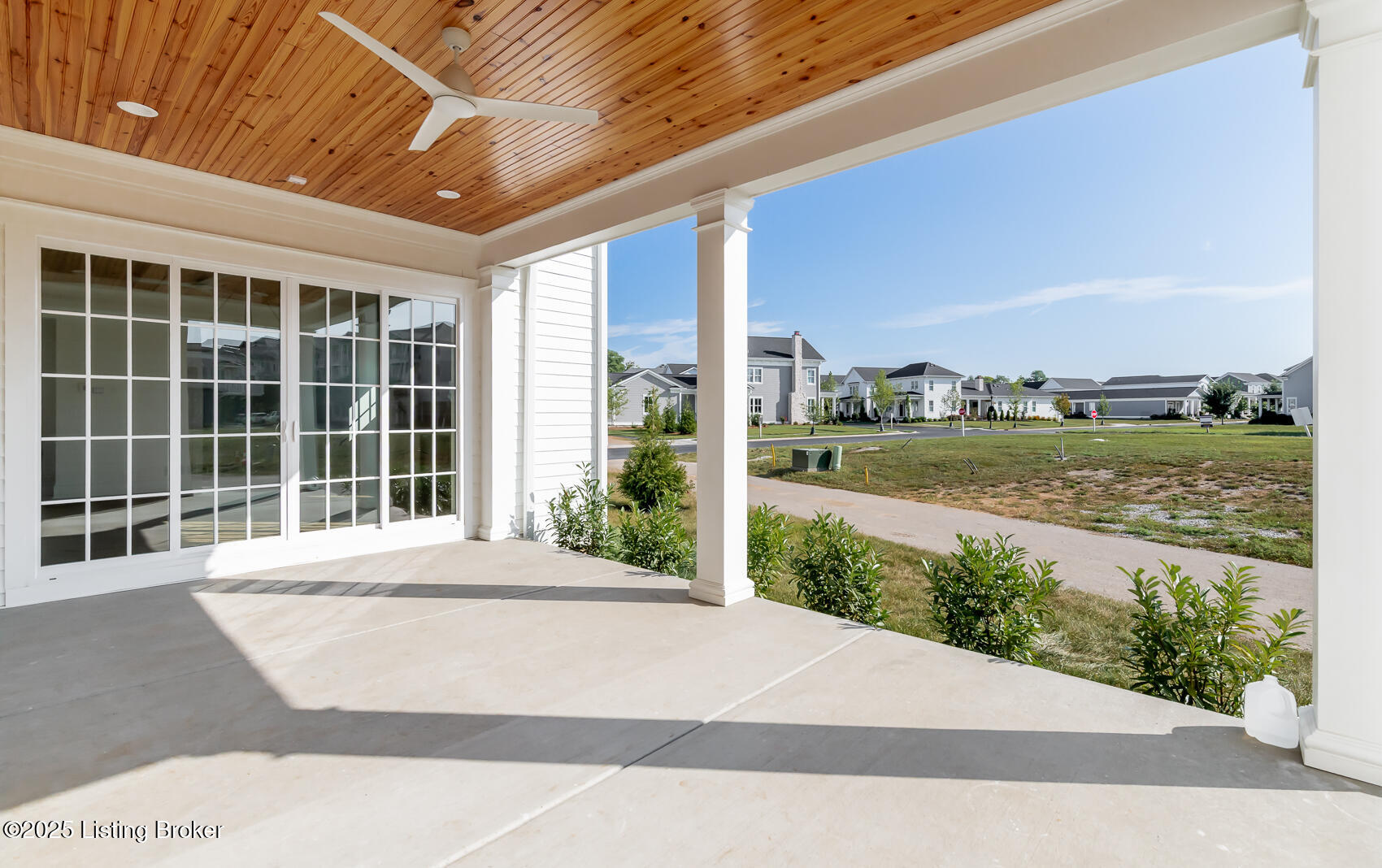 6221 Passionflower Dr