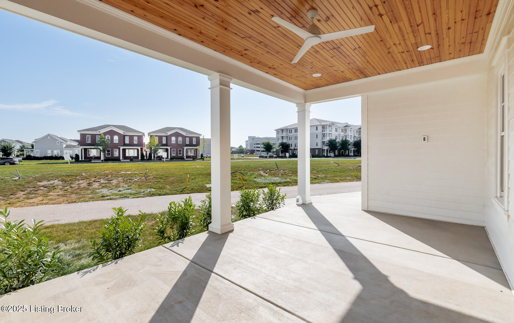 6221 Passionflower Dr