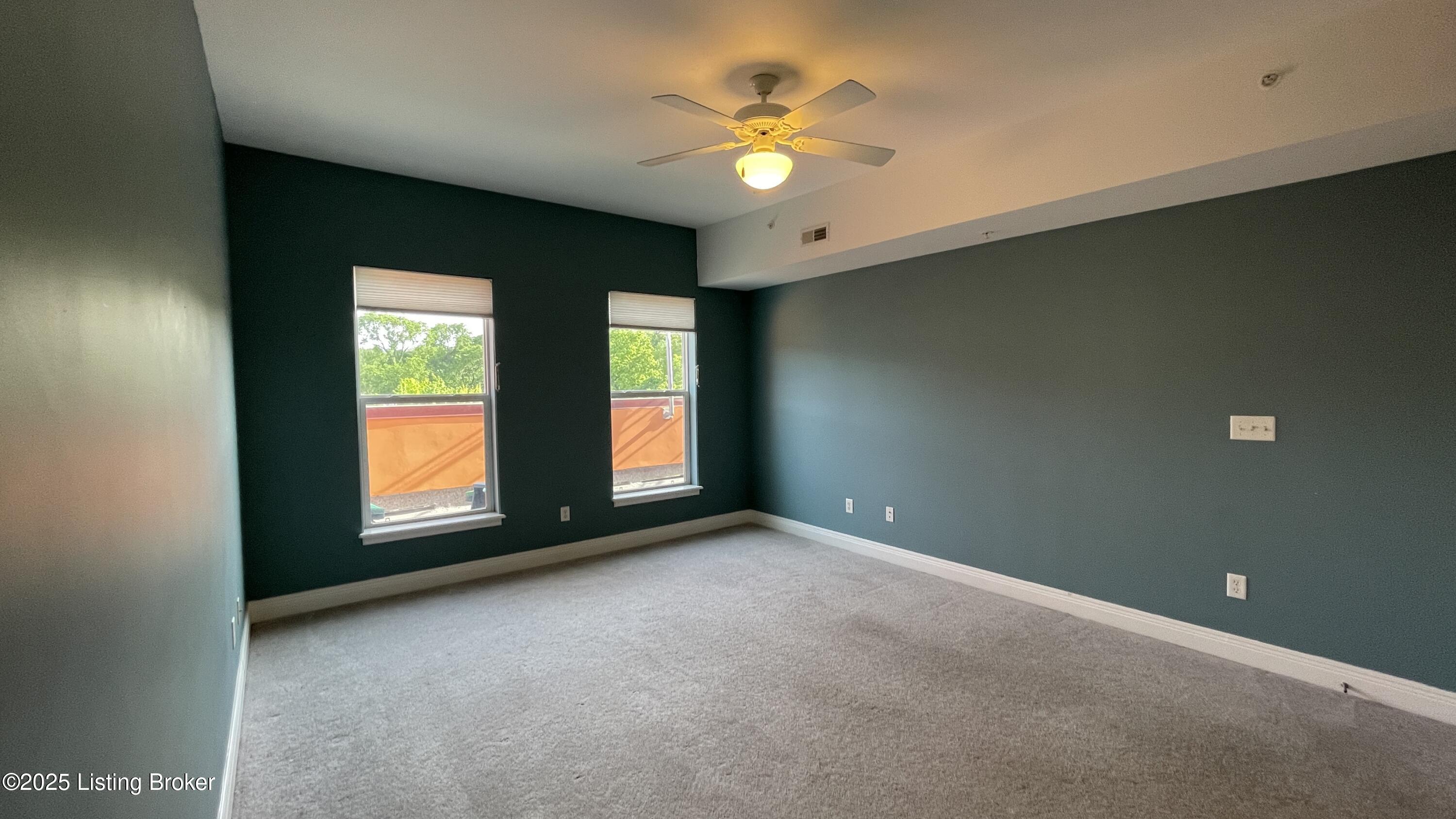 2411 Brownsboro Rd, 403