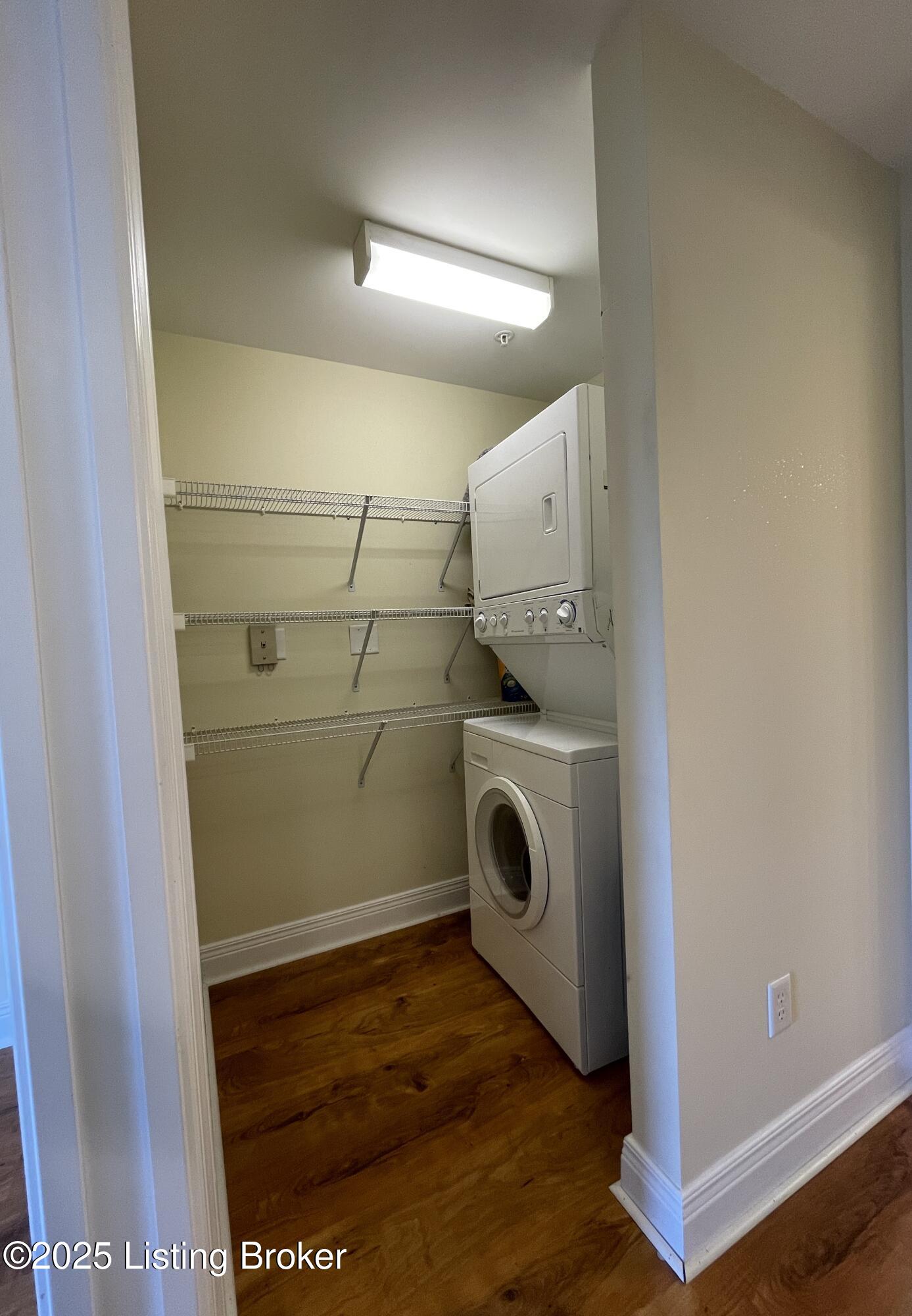 2411 Brownsboro Rd, 403