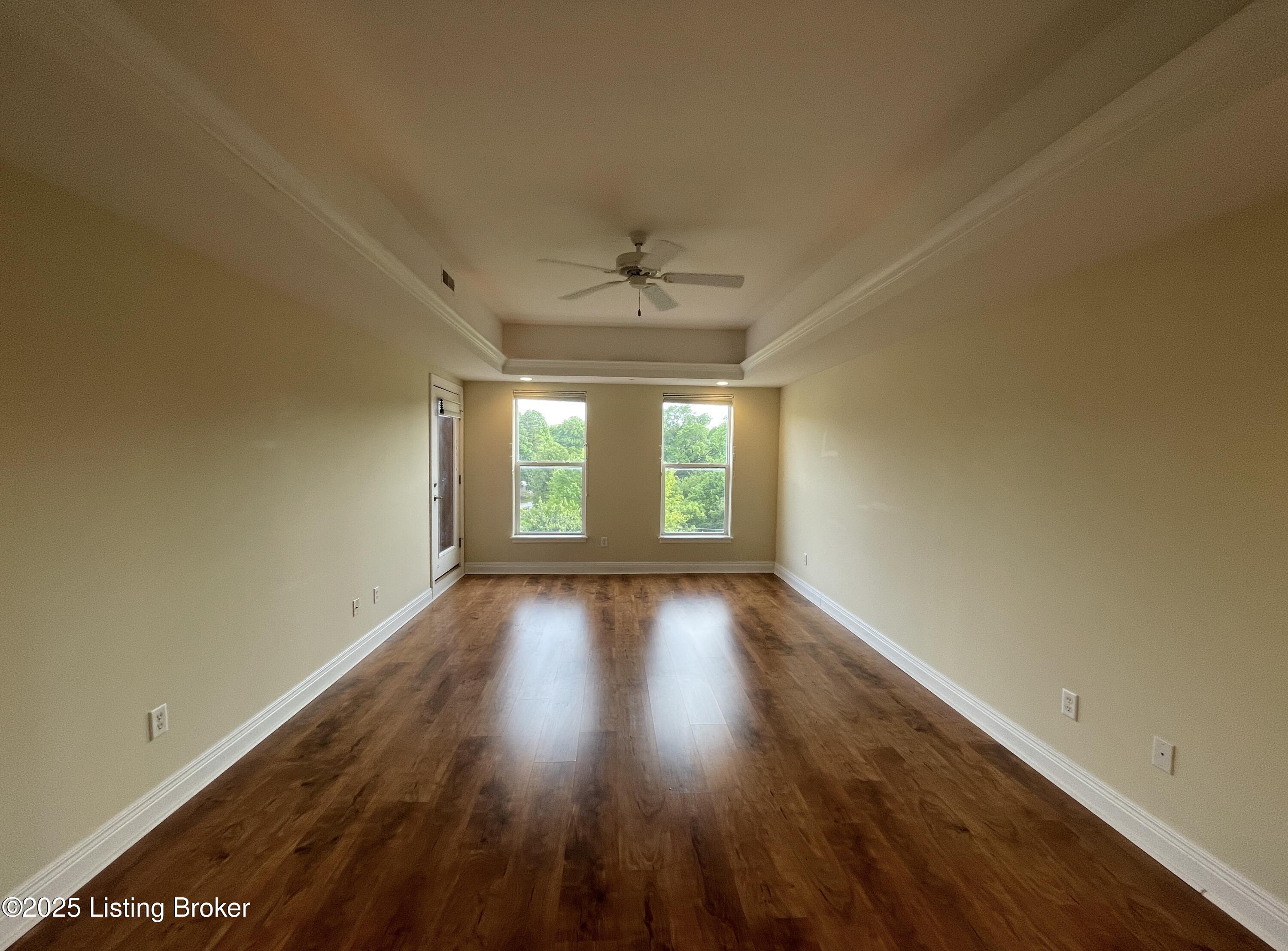 2411 Brownsboro Rd, 403