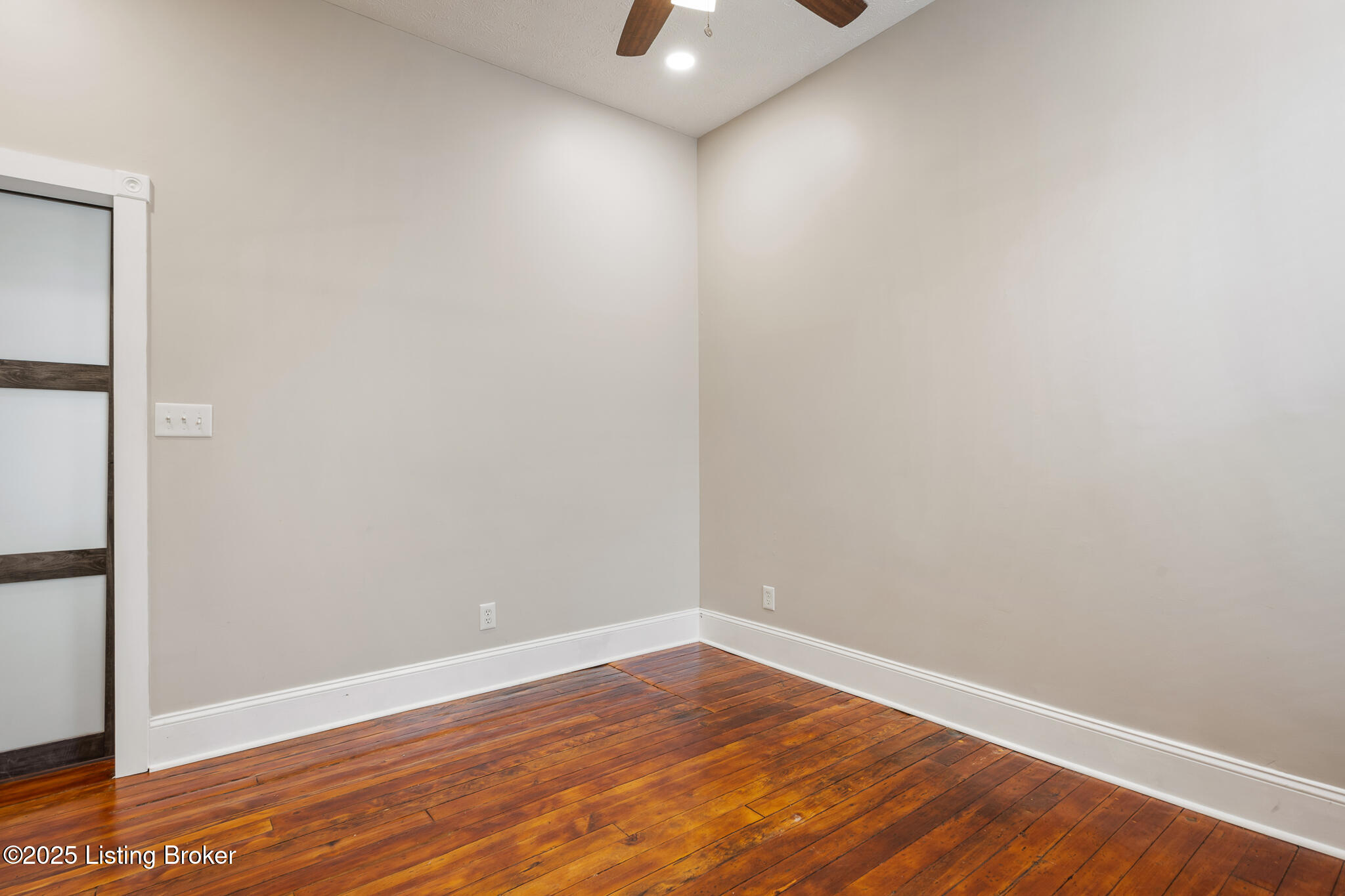 948 Samuel St