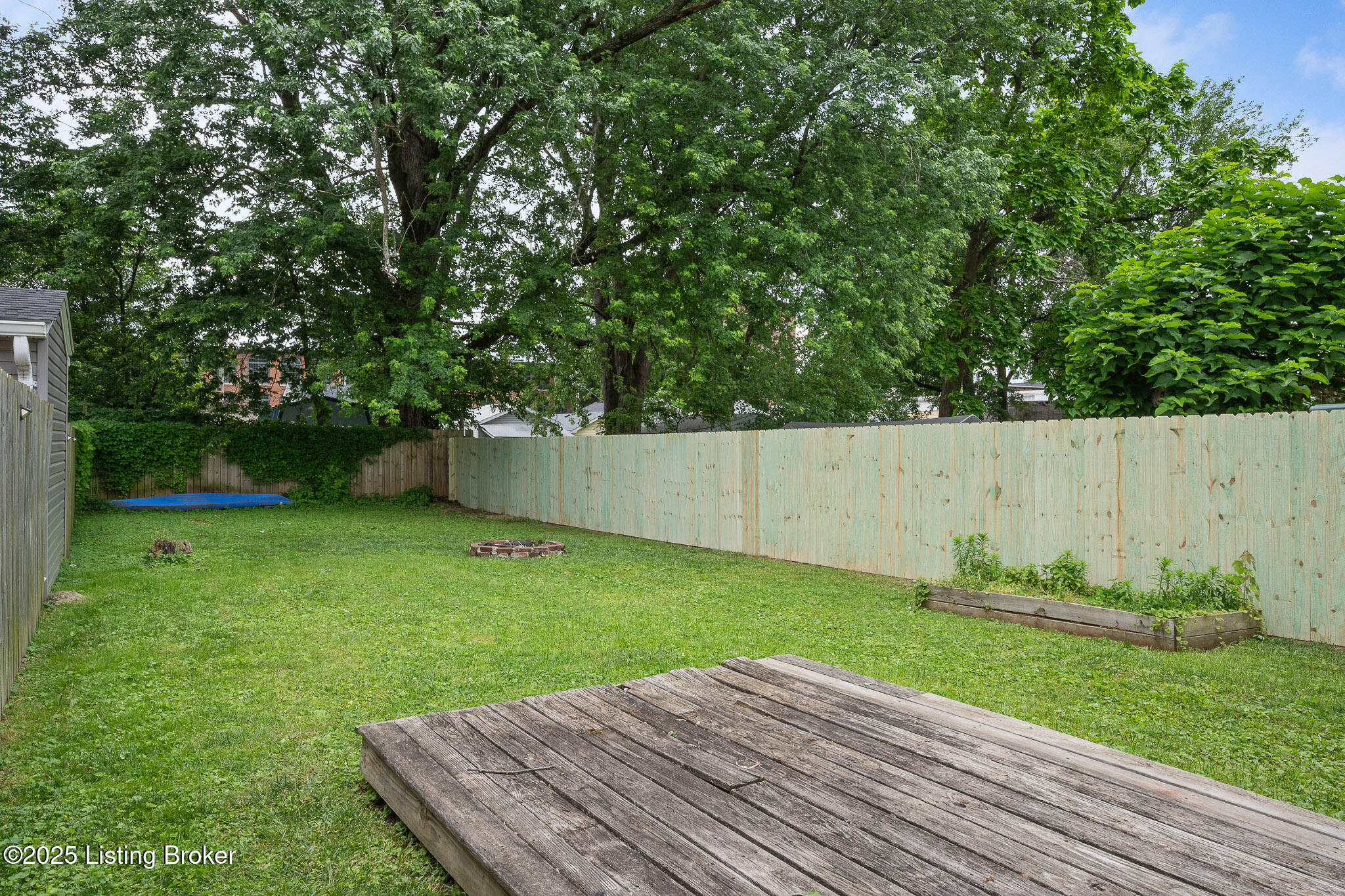 948 Samuel St