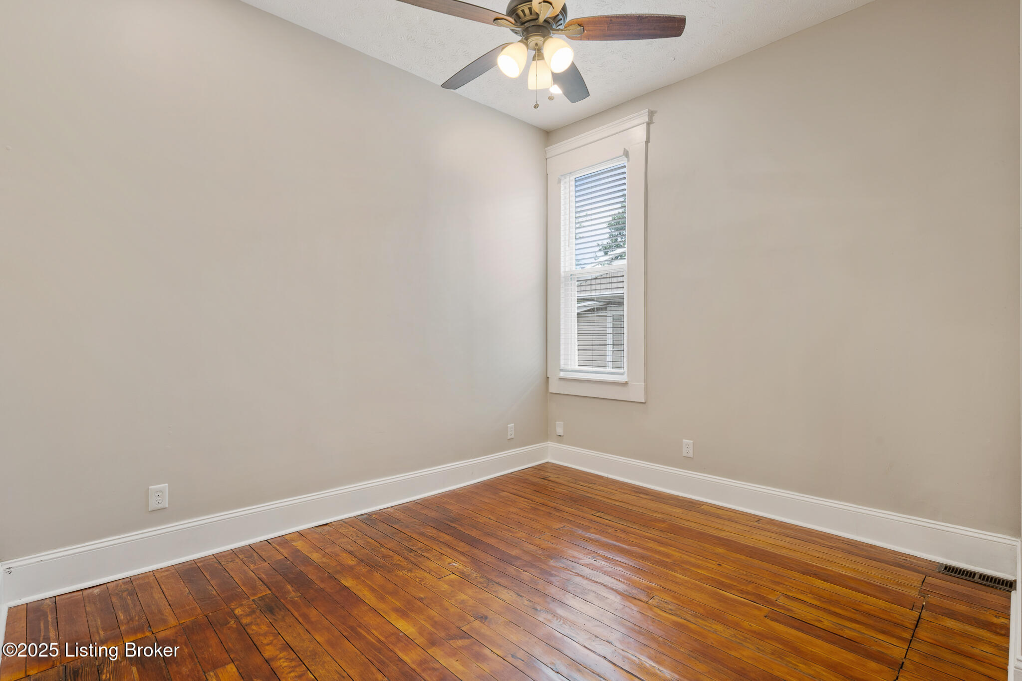 948 Samuel St