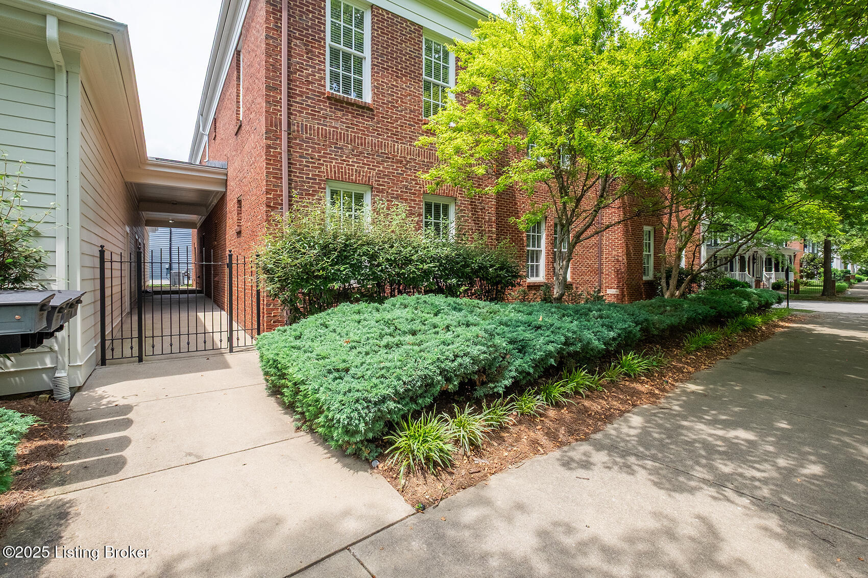 9508 Norton Commons Blvd, 102