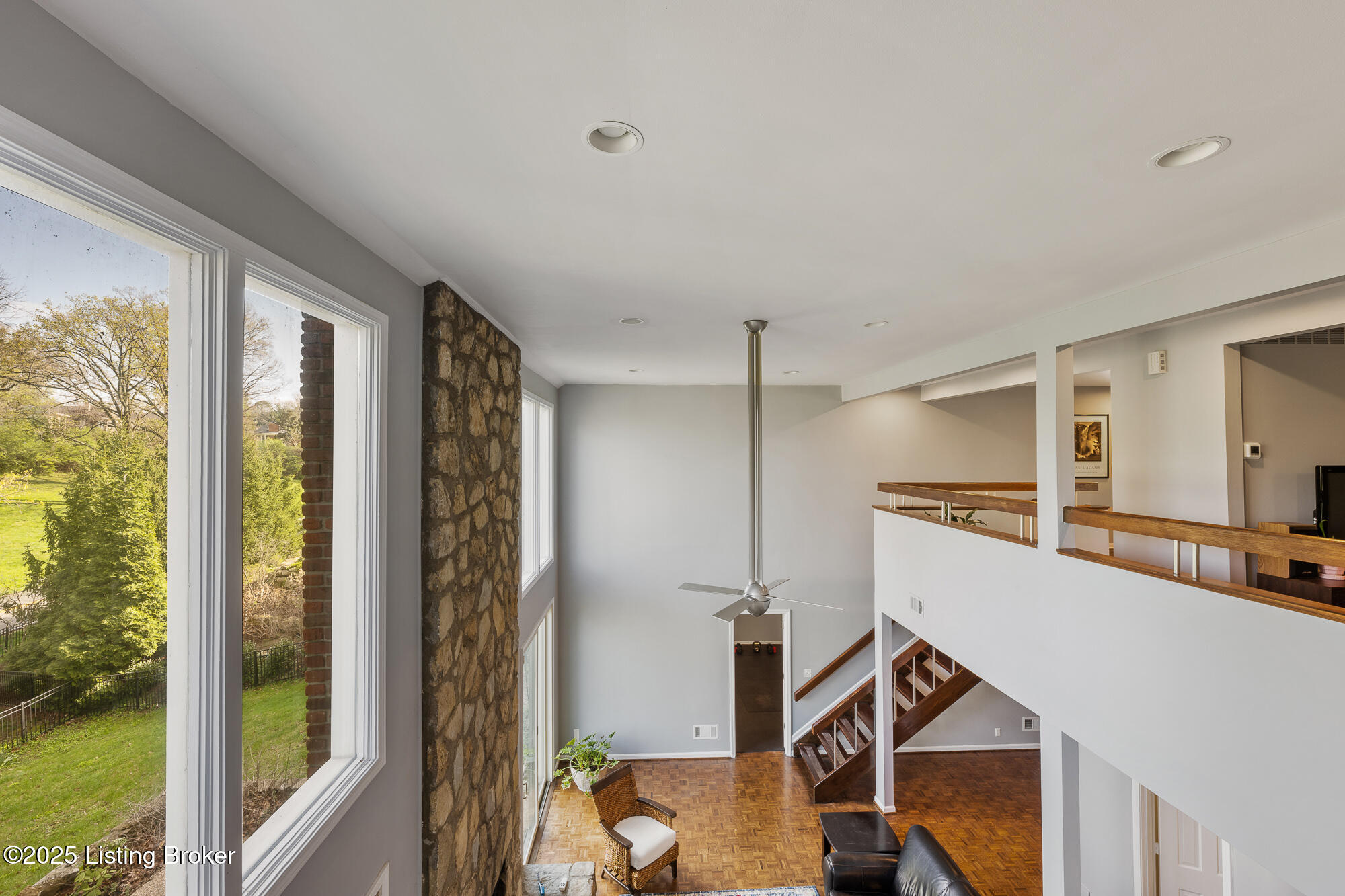 1140 Rostrevor Cir