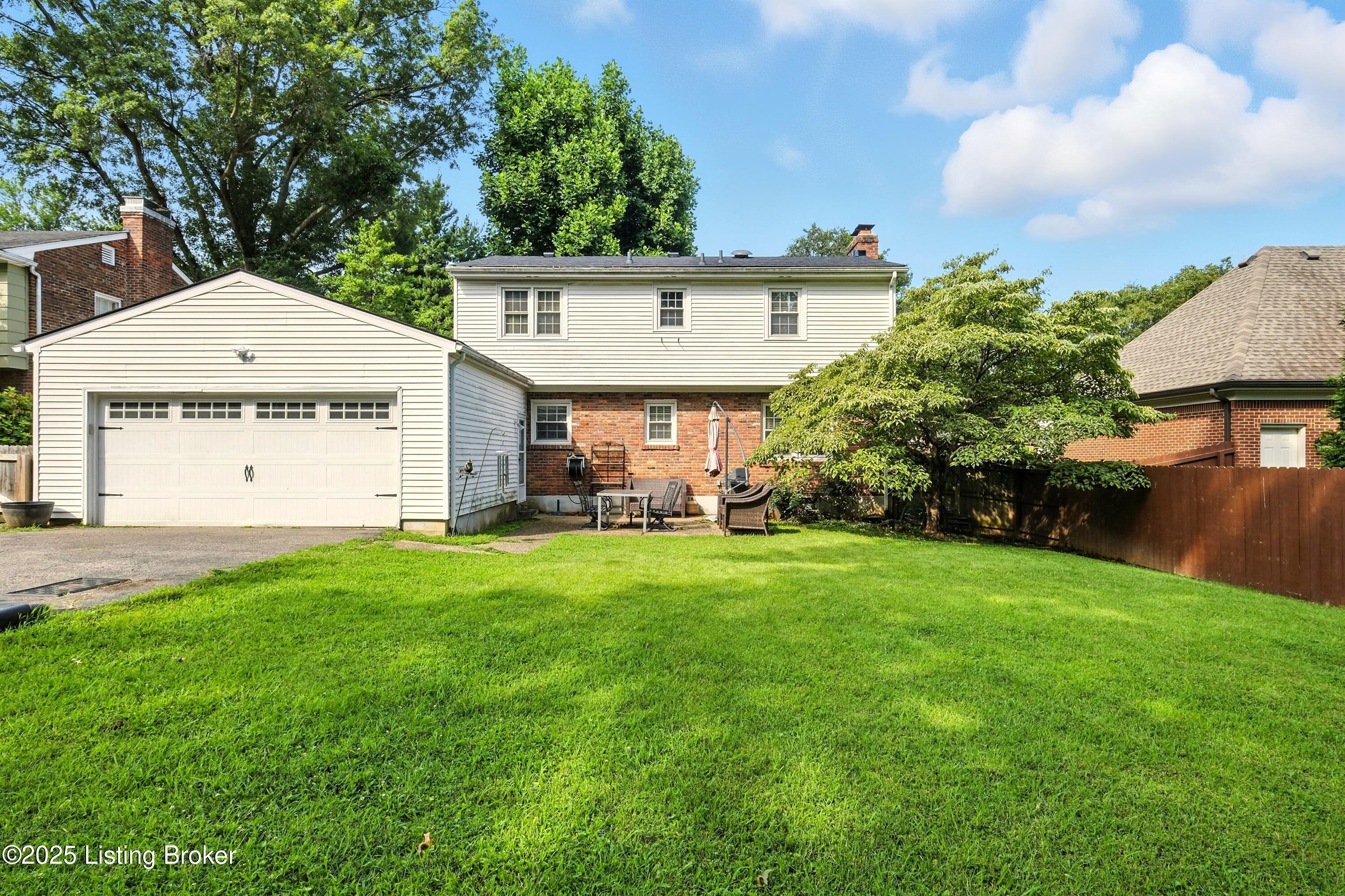3307 Pineneedle Ln