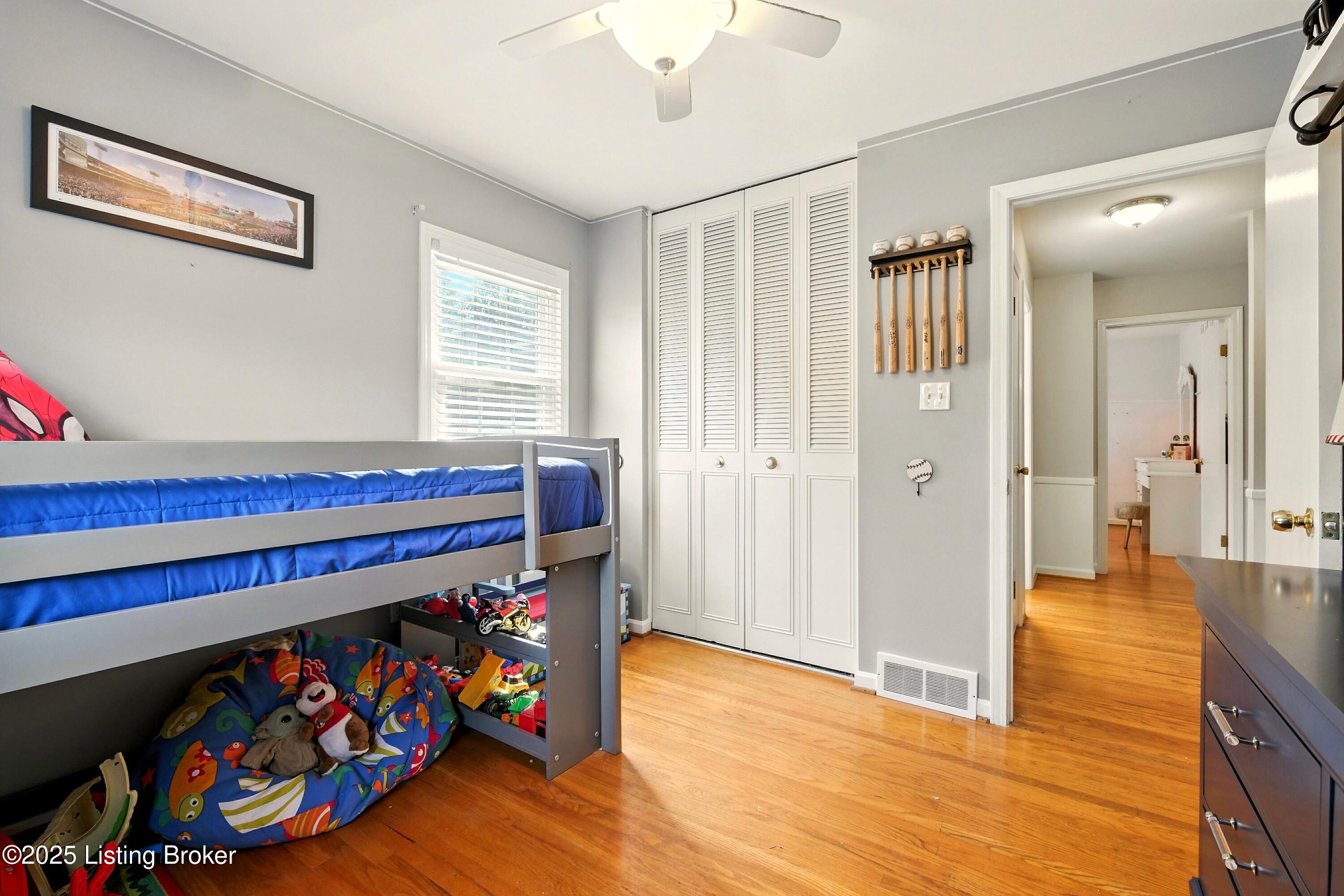 3307 Pineneedle Ln