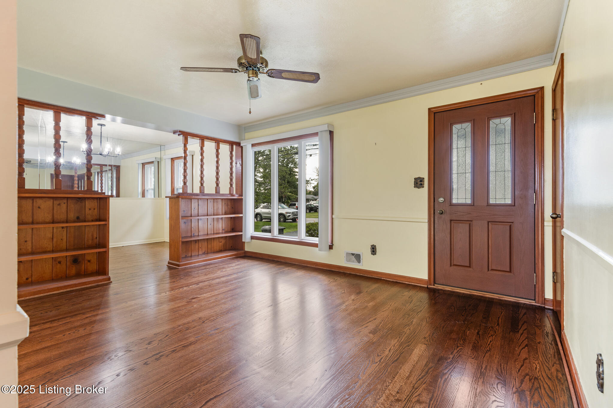 5802 Whispering Hills Blvd