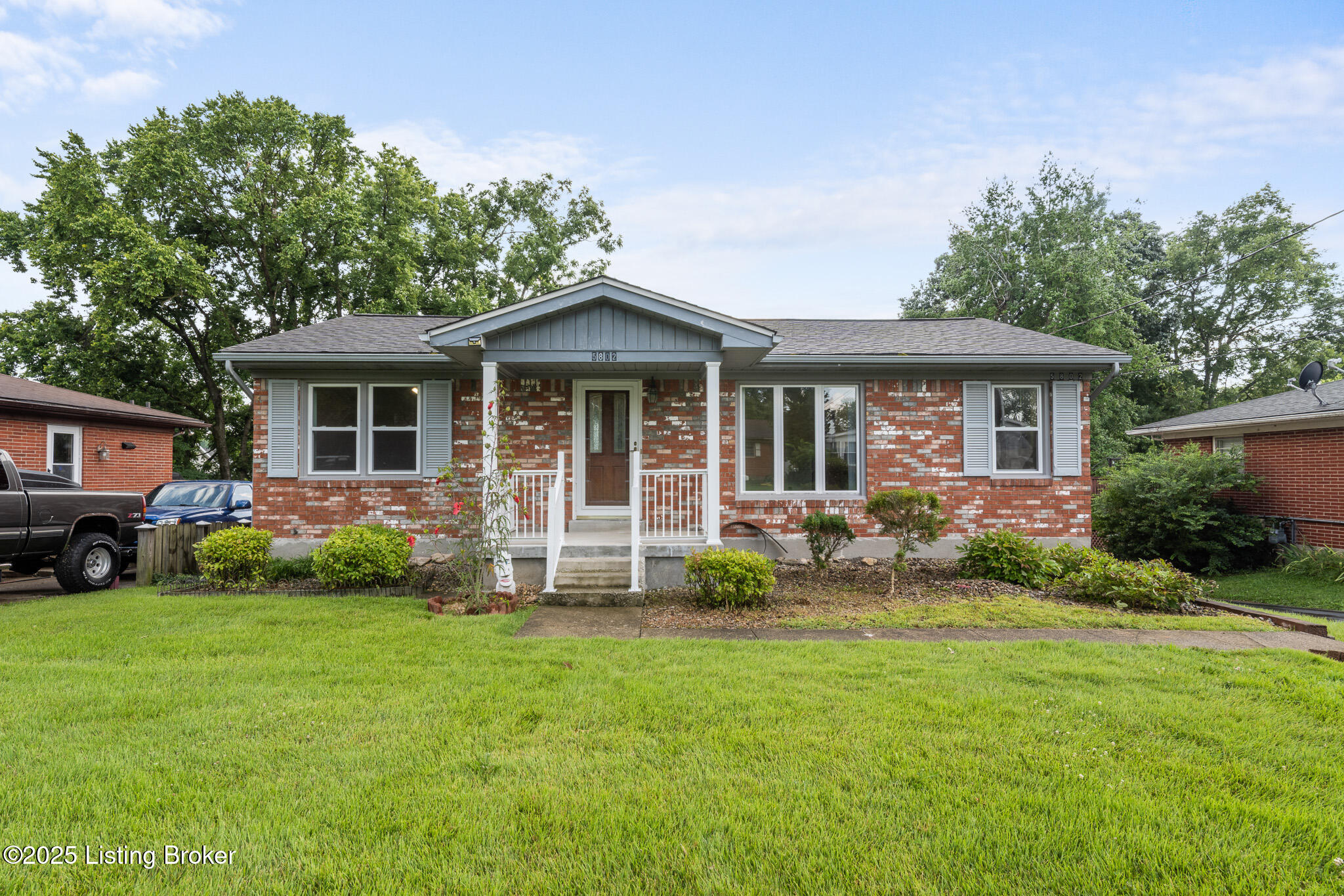 5802 Whispering Hills Blvd