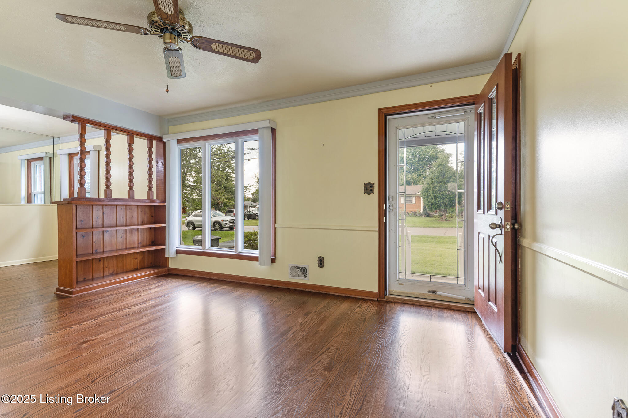 5802 Whispering Hills Blvd