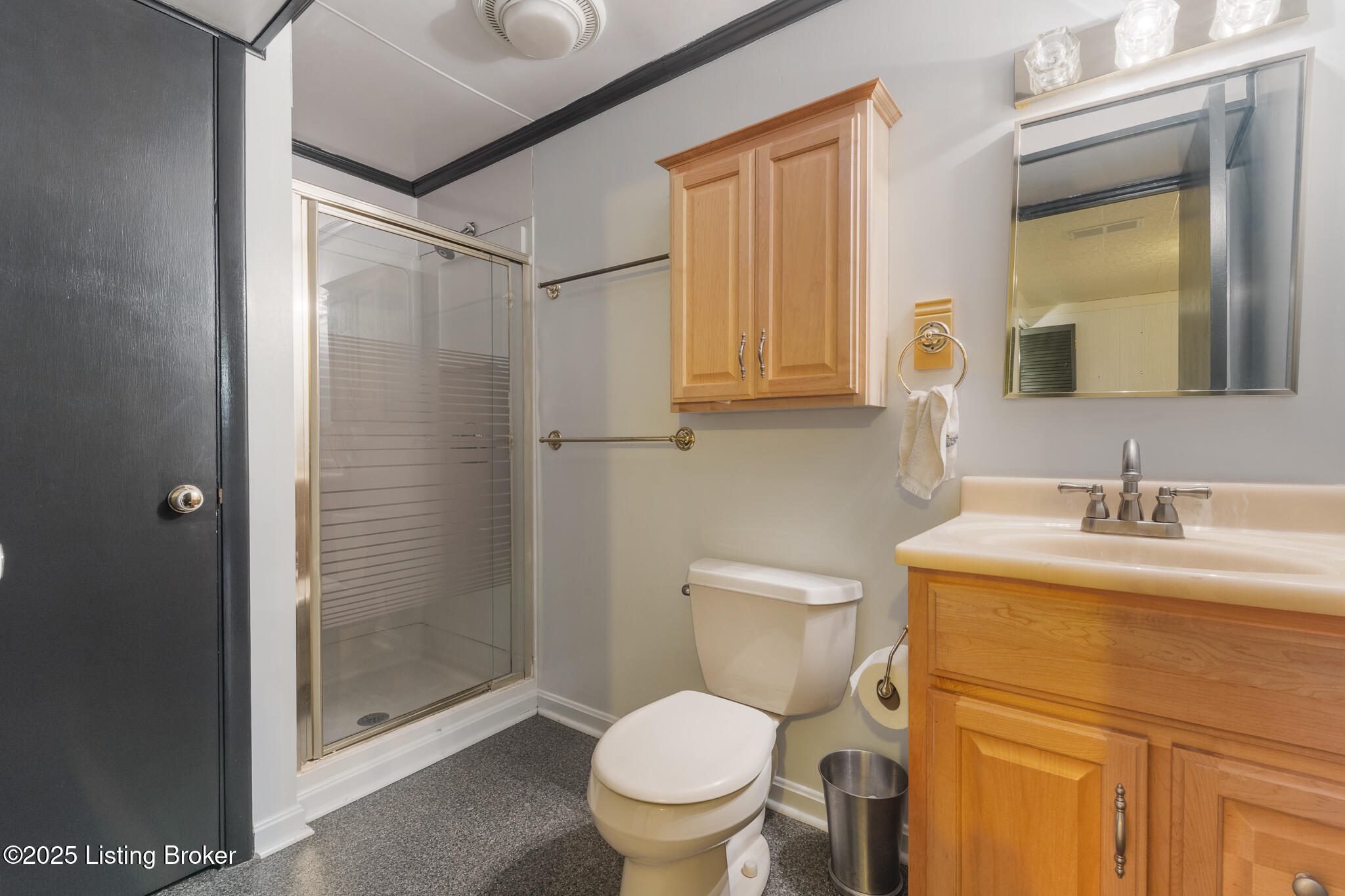 5802 Whispering Hills Blvd