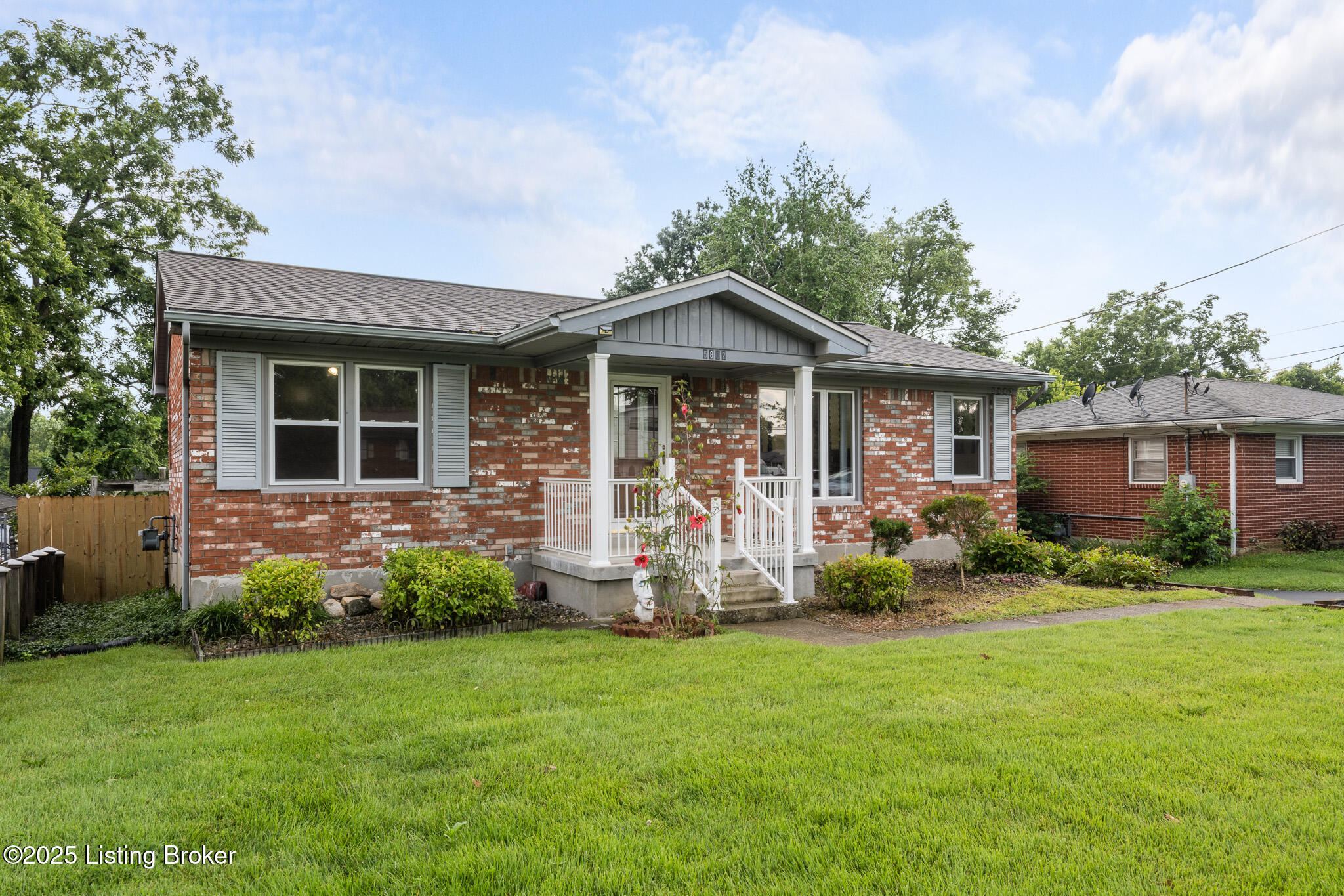 5802 Whispering Hills Blvd