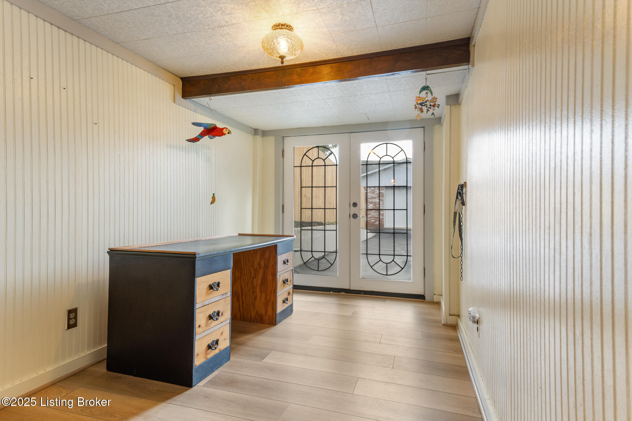 5802 Whispering Hills Blvd