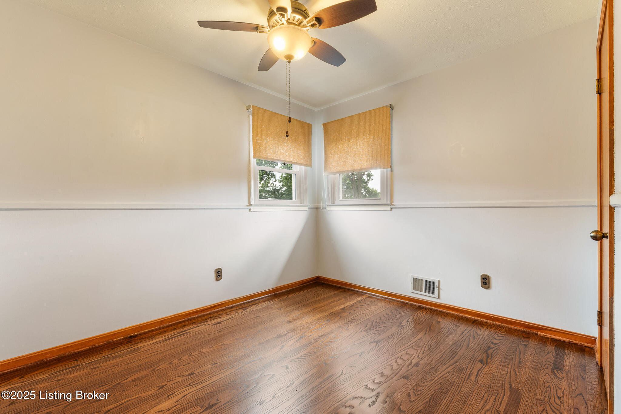 5802 Whispering Hills Blvd