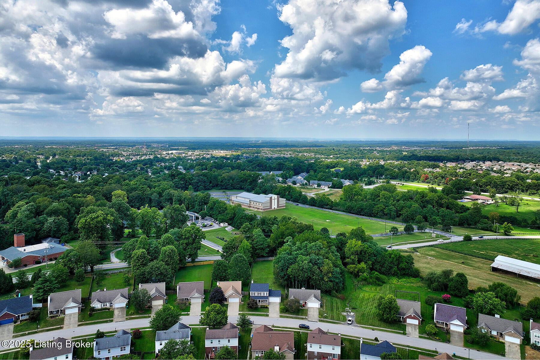 4725 Oak Pointe Dr