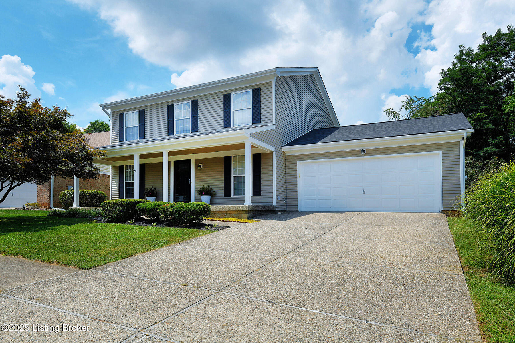 4725 Oak Pointe Dr