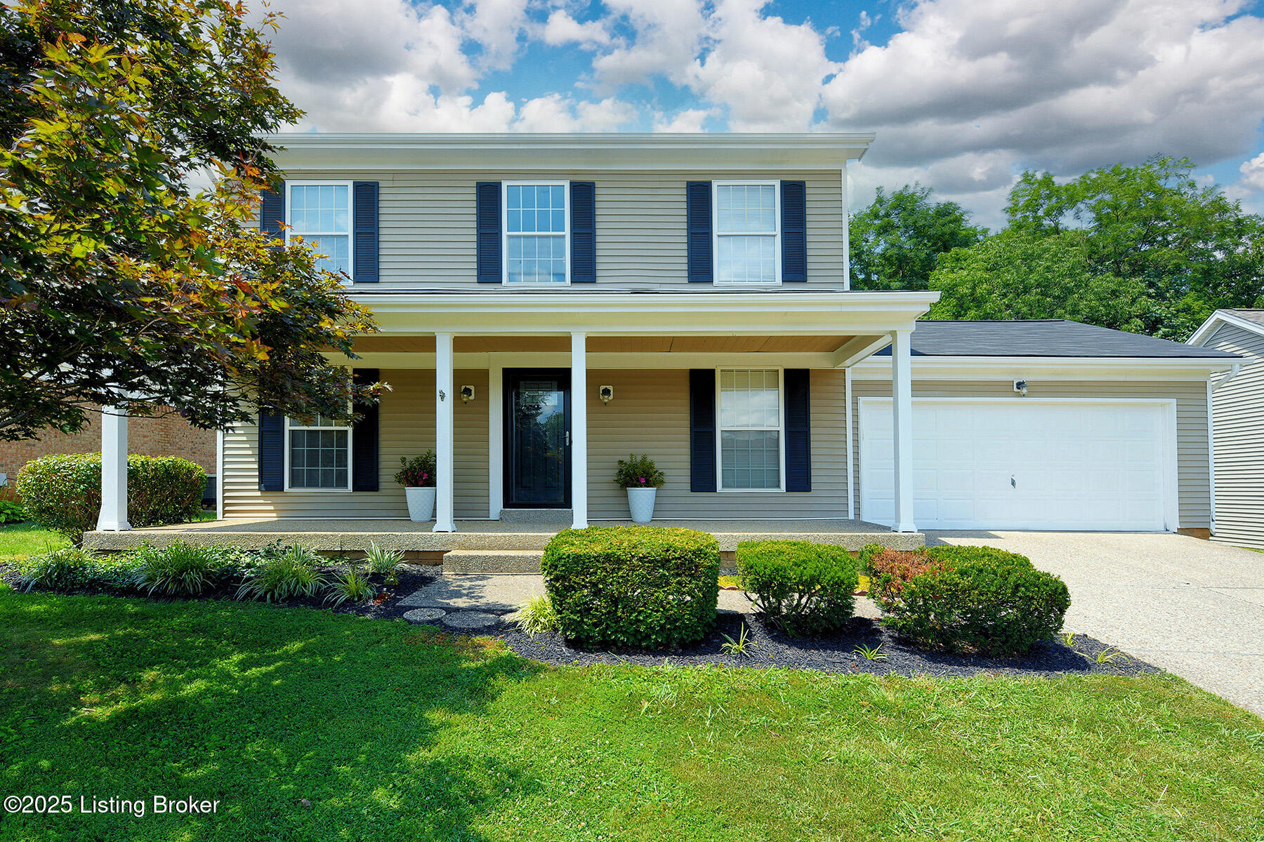 4725 Oak Pointe Dr