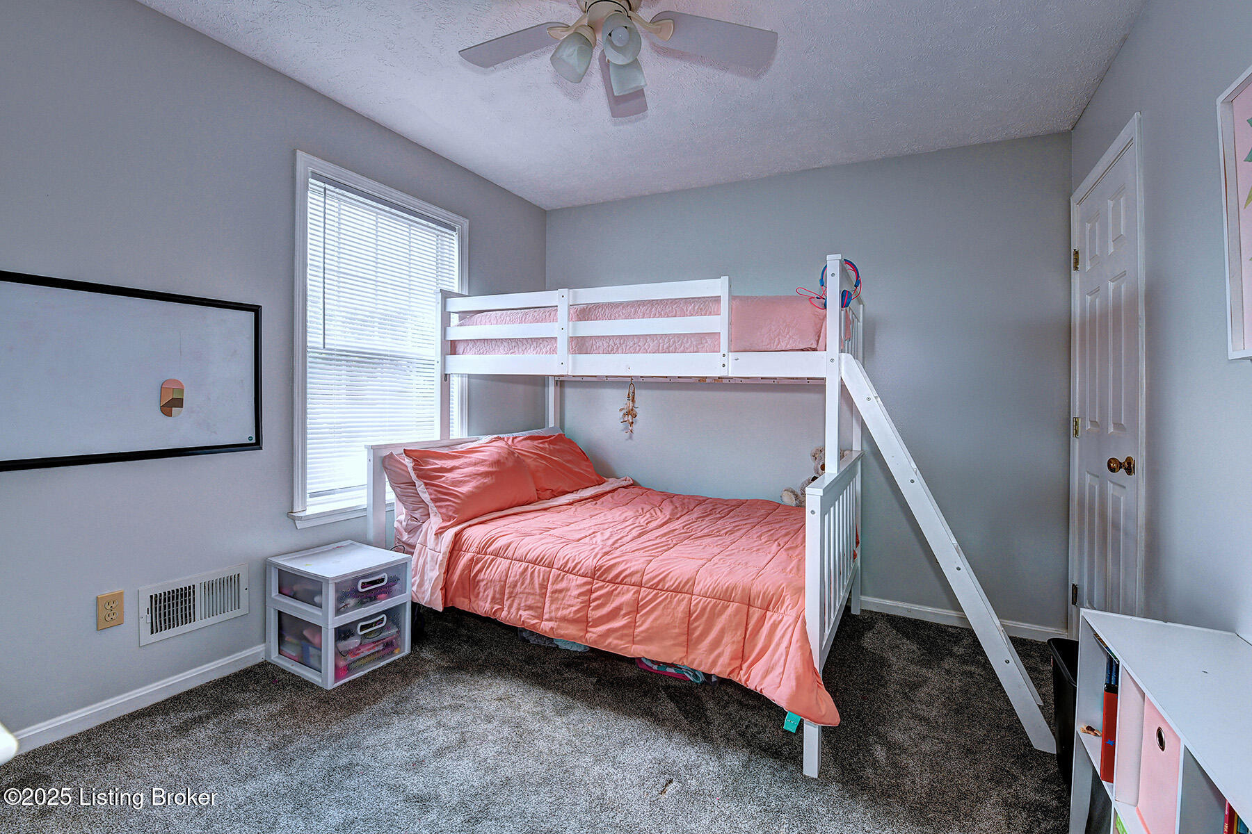 4725 Oak Pointe Dr