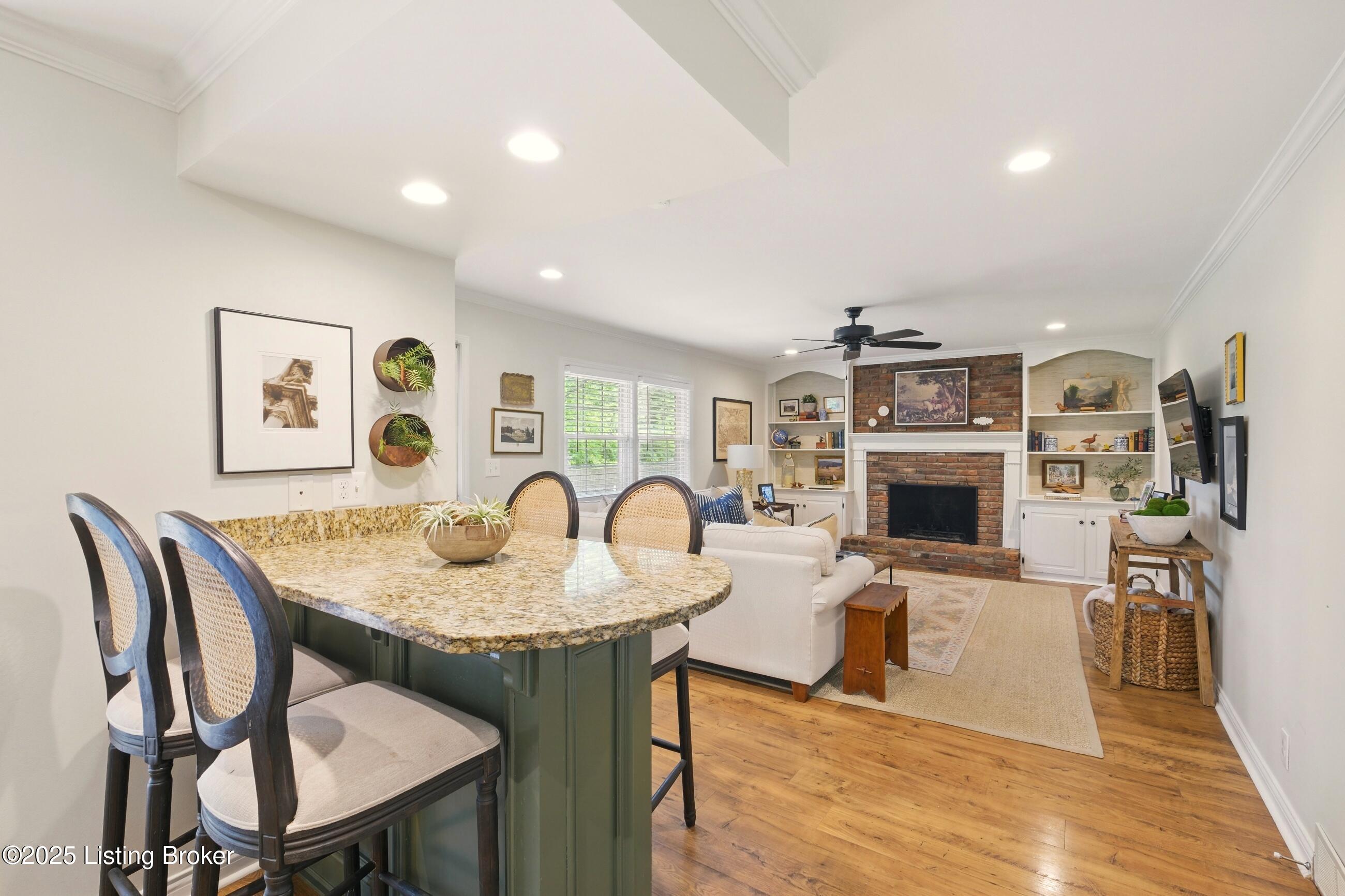 6105 Rodes Dr