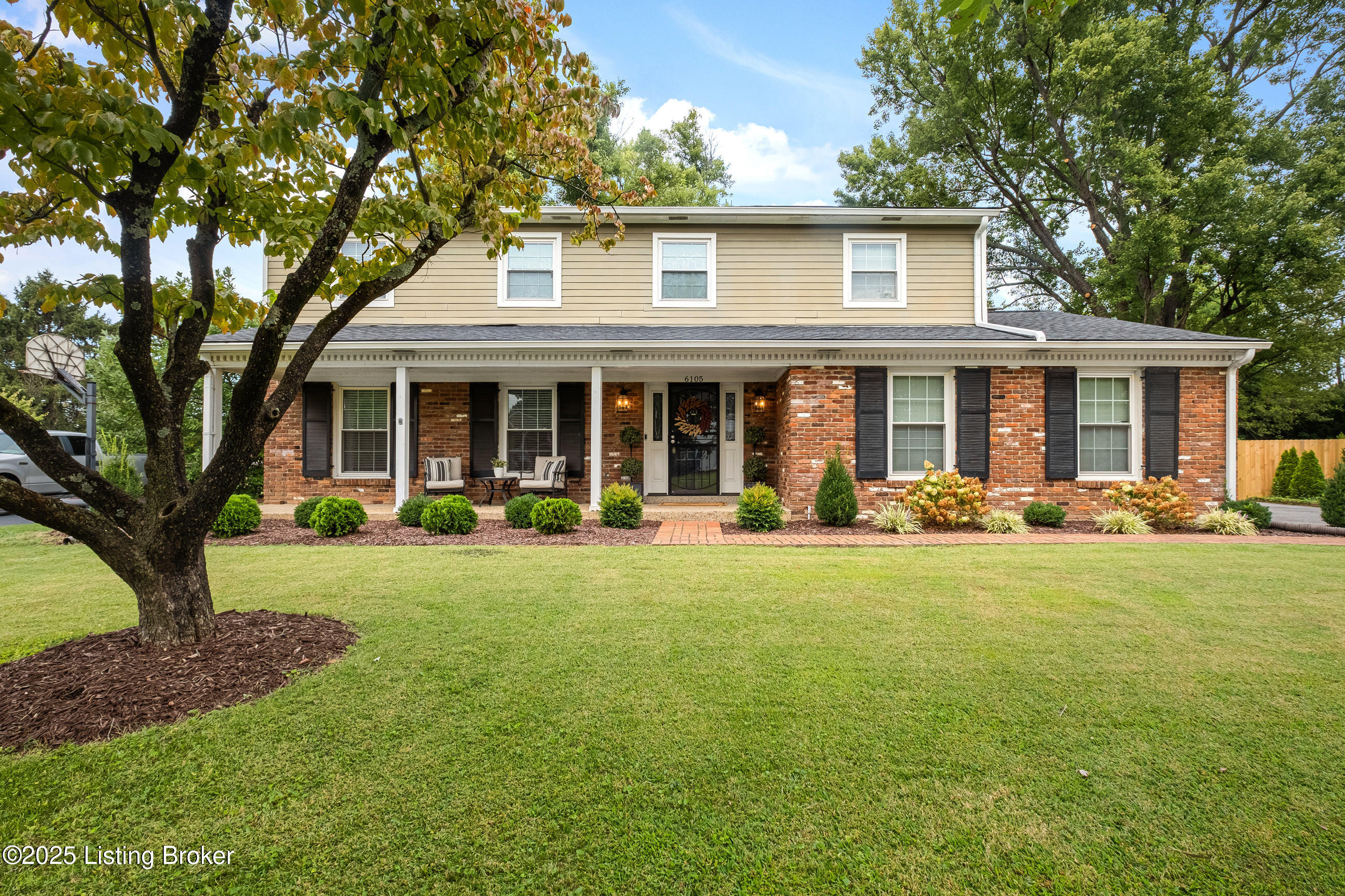 6105 Rodes Dr