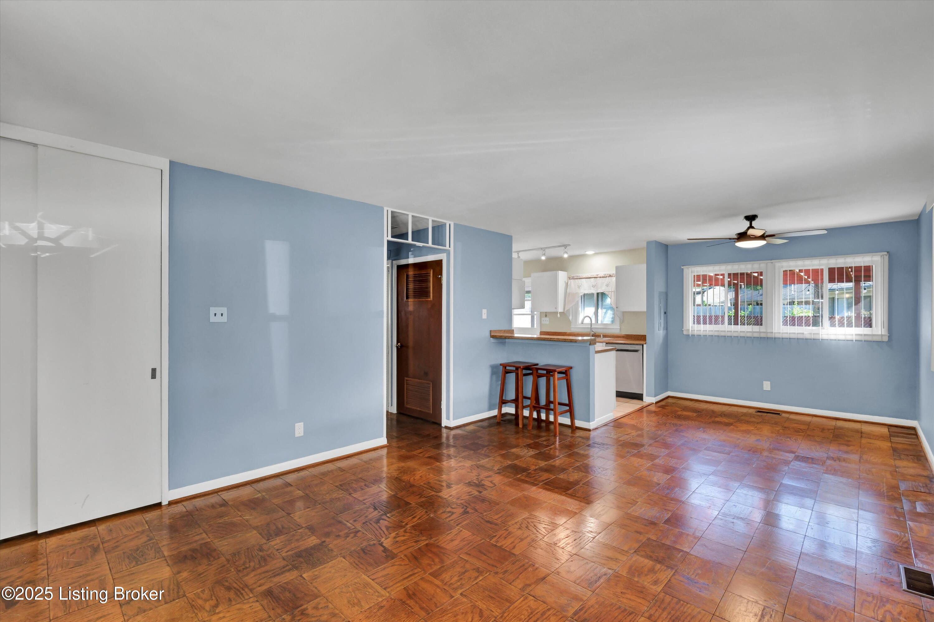 3008 Boaires Ln
