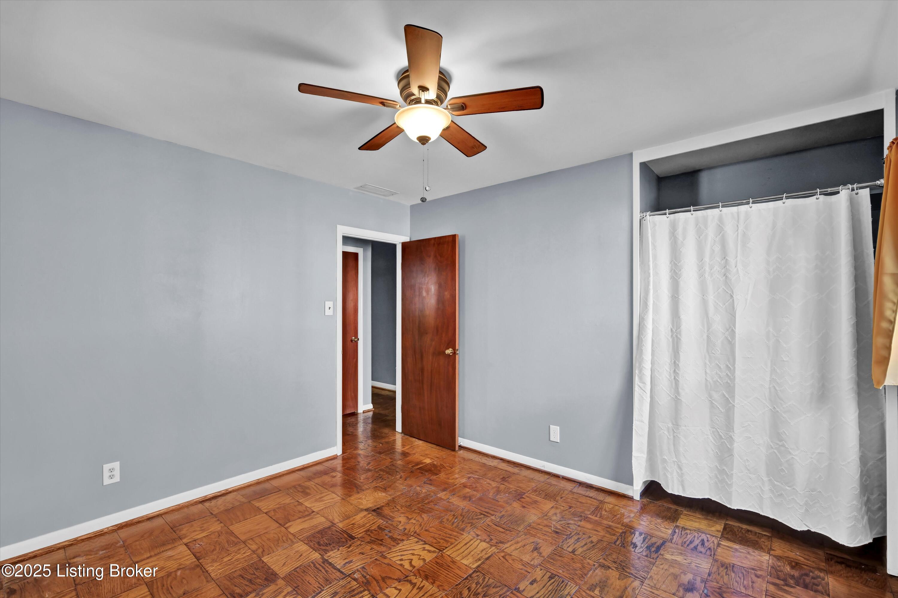 3008 Boaires Ln