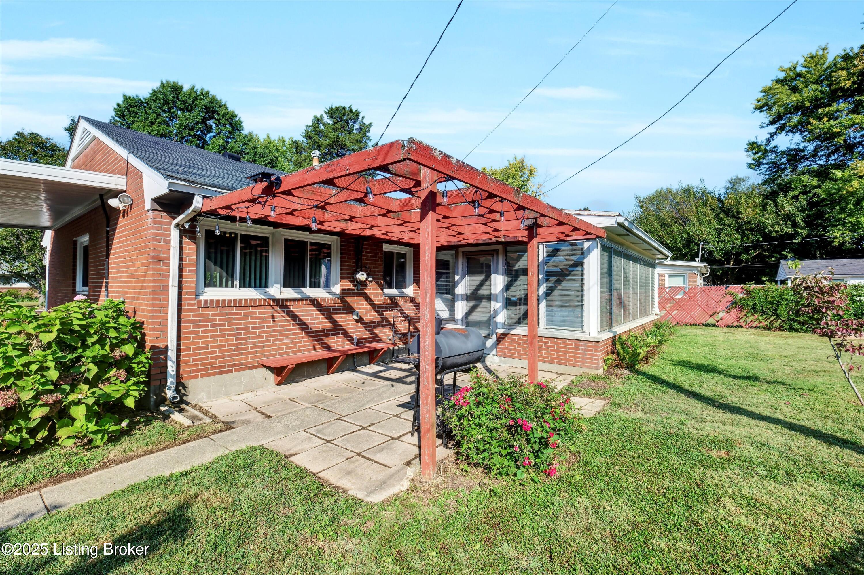 3008 Boaires Ln