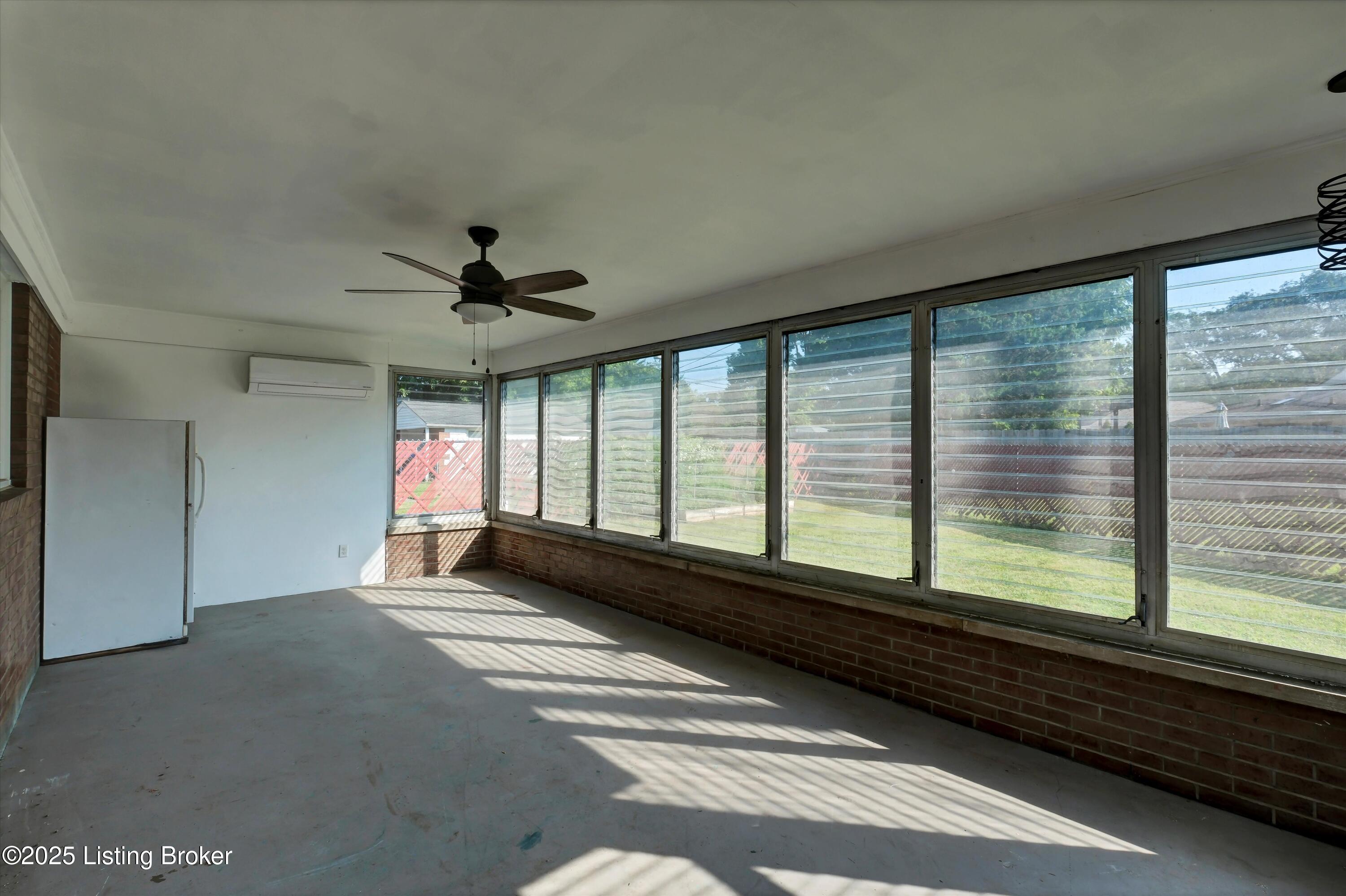 3008 Boaires Ln